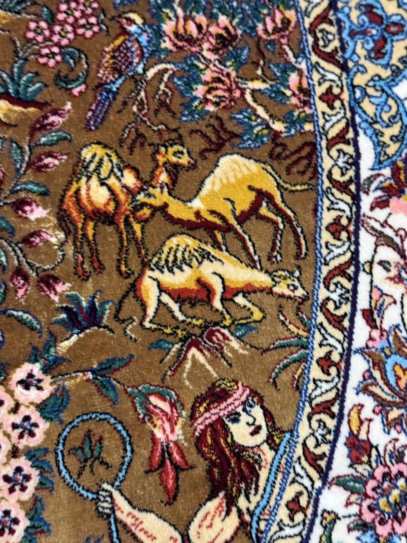 Exquisite Silk Round Rug With Imperial Hunting Scene Carpet - 13