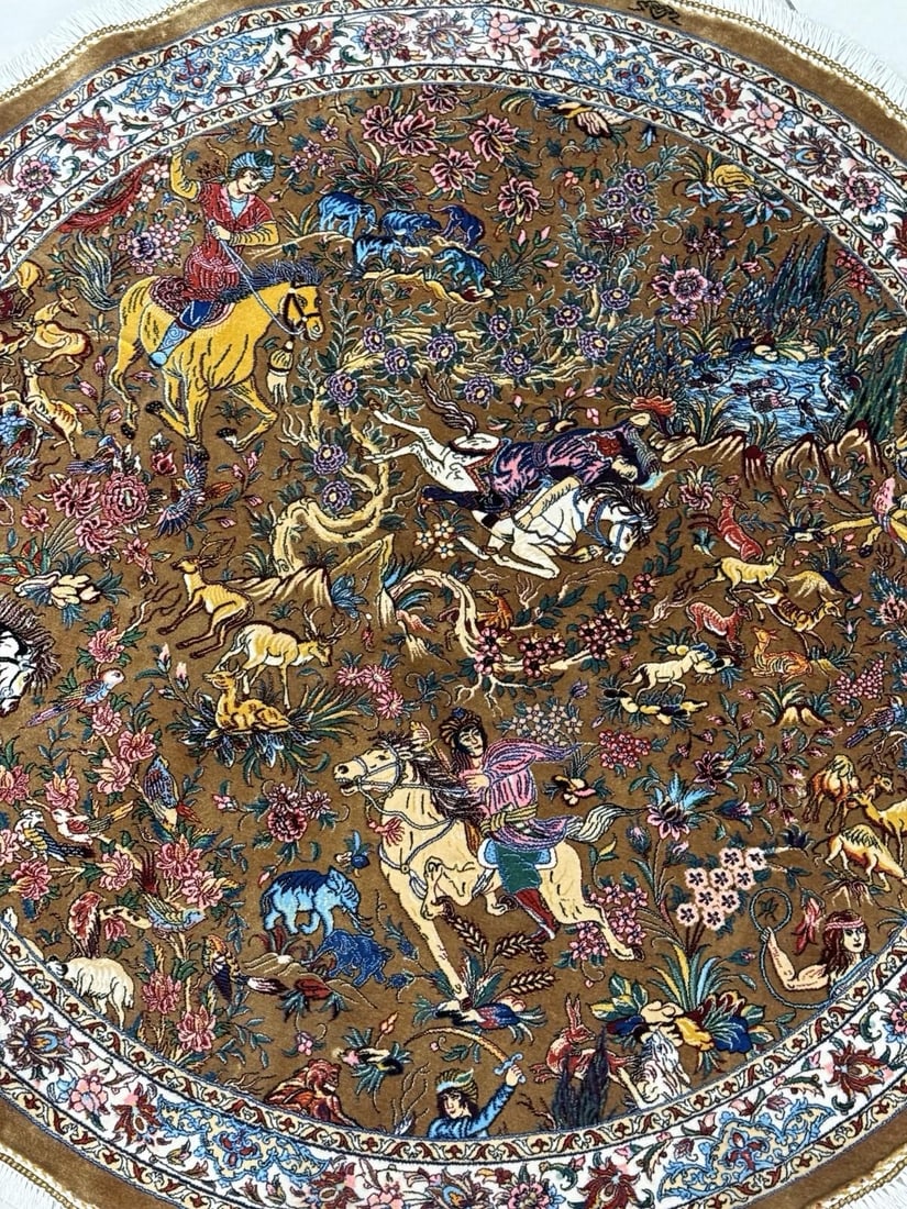 Exquisite Silk Round Rug With Imperial Hunting Scene Carpet - 16
