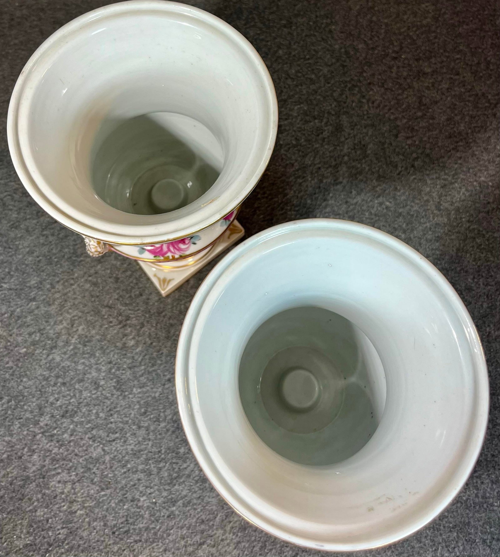 Antique Pair of Dresden Rose Porcelain Urns - 9