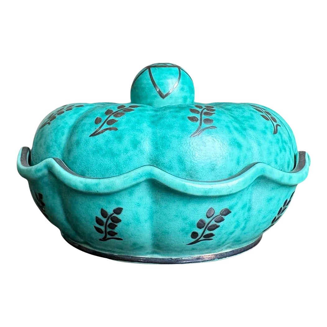 1940s Wilhelm Kåge for Gustavsberg 'Argenta' Round Lattice and Leaves Teal Trinket Box / Sweden: This stunning ceramic turquoise trinket or keepsake round box has applied designs of leaves on both the scalloped base and lid. The lid handle and the interior of the base both feature complementary