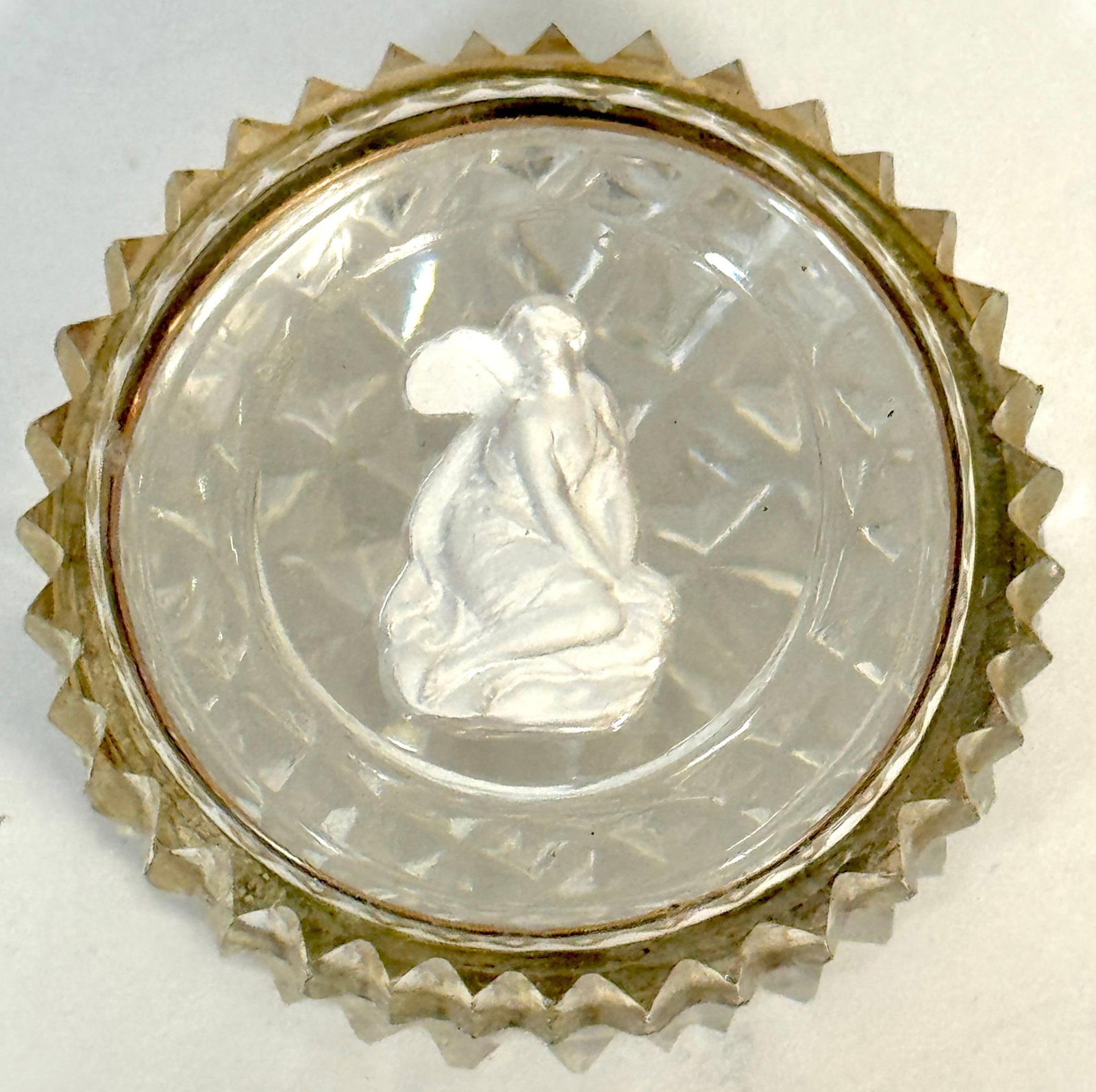 French Baccarat Crystal Patch Box with Sulfide Cameo of Psyche, 1840-1860 - 4
