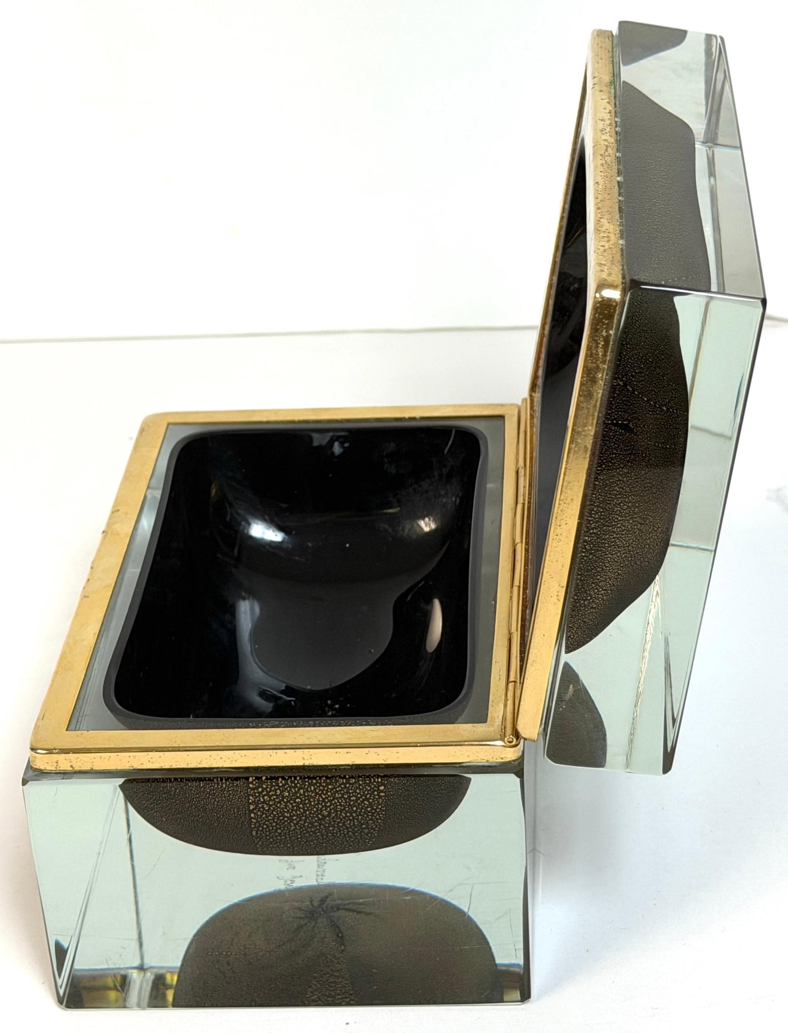 Signed Alessandro Mandruzzato for Design Guild Murano Sommerso Faceted Glass Box - 6