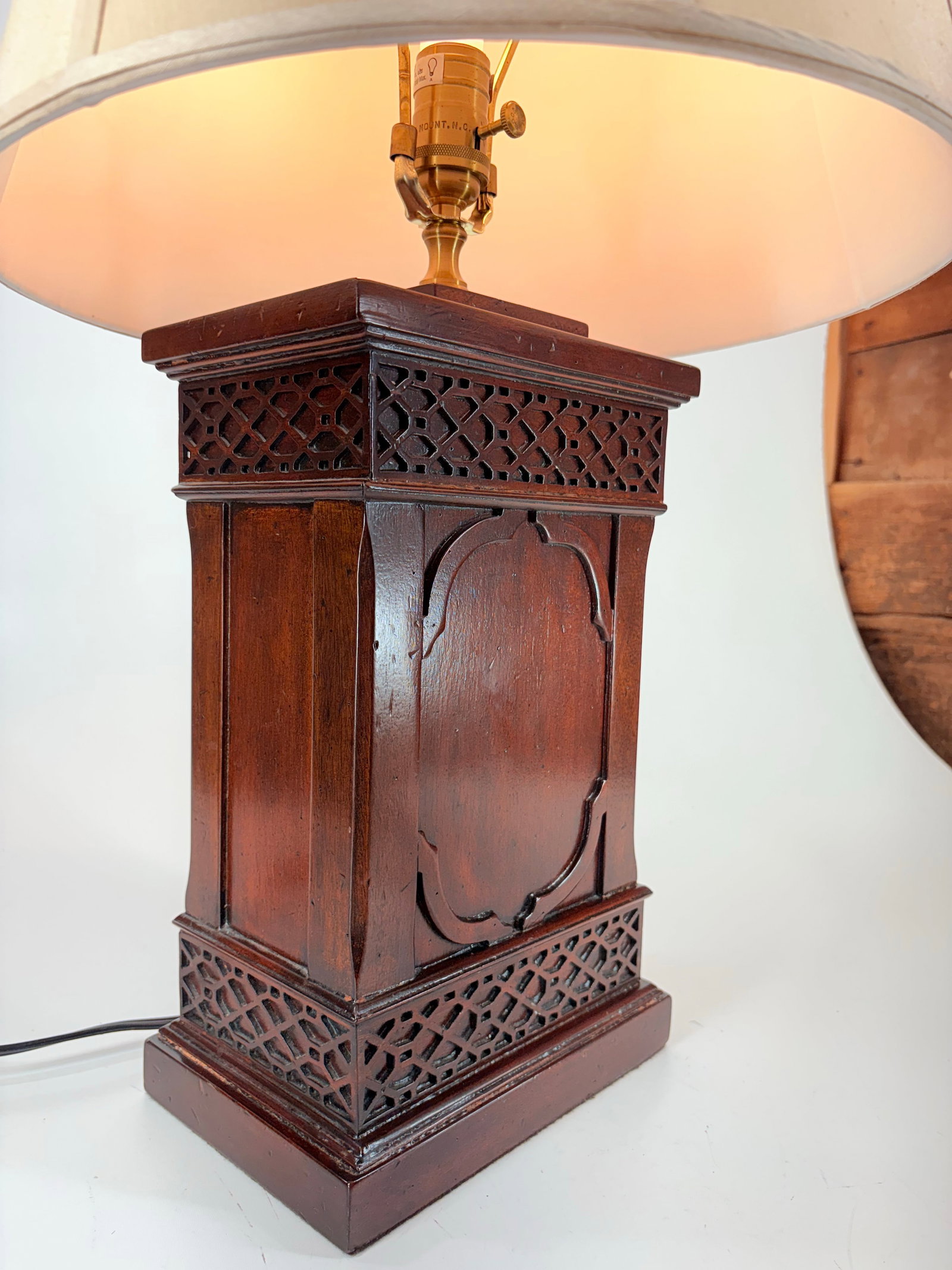 Vintage Wildwood Lamp Co., Chinese Chippendale Style Fretwork Wooden Tea Canister C. 1980' Table Lam - 2