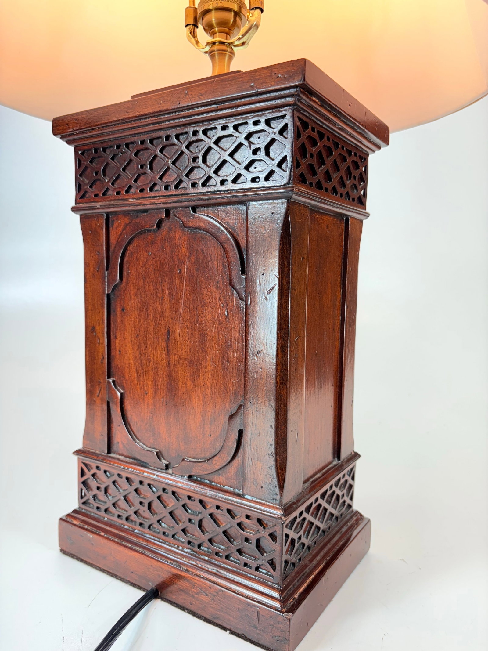 Vintage Wildwood Lamp Co., Chinese Chippendale Style Fretwork Wooden Tea Canister C. 1980' Table Lam - 3