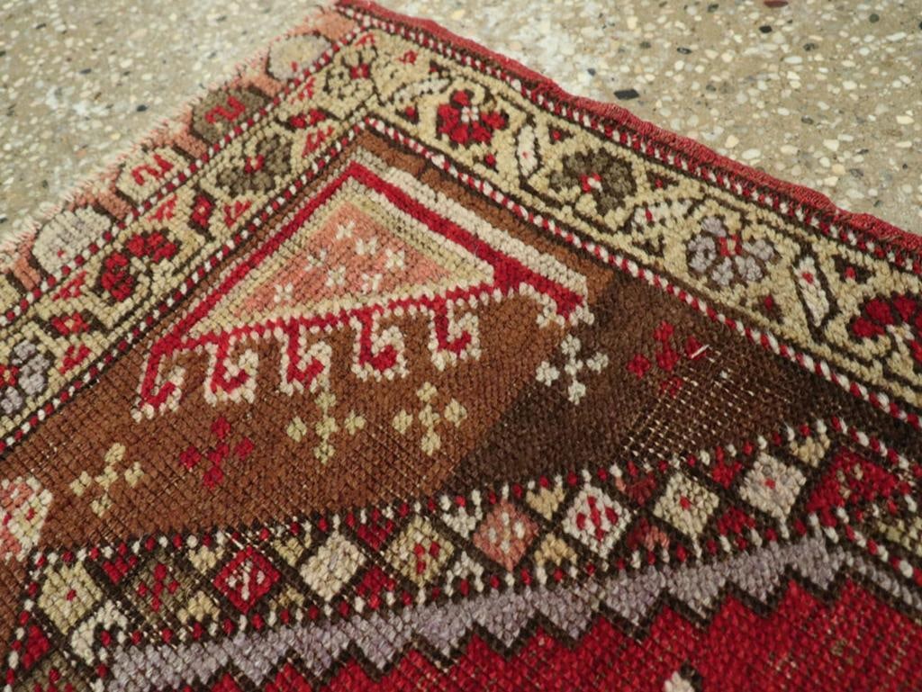 Galerie Shabab Collection Early 20th Century Turkish Anatolian Throw Rug - 4