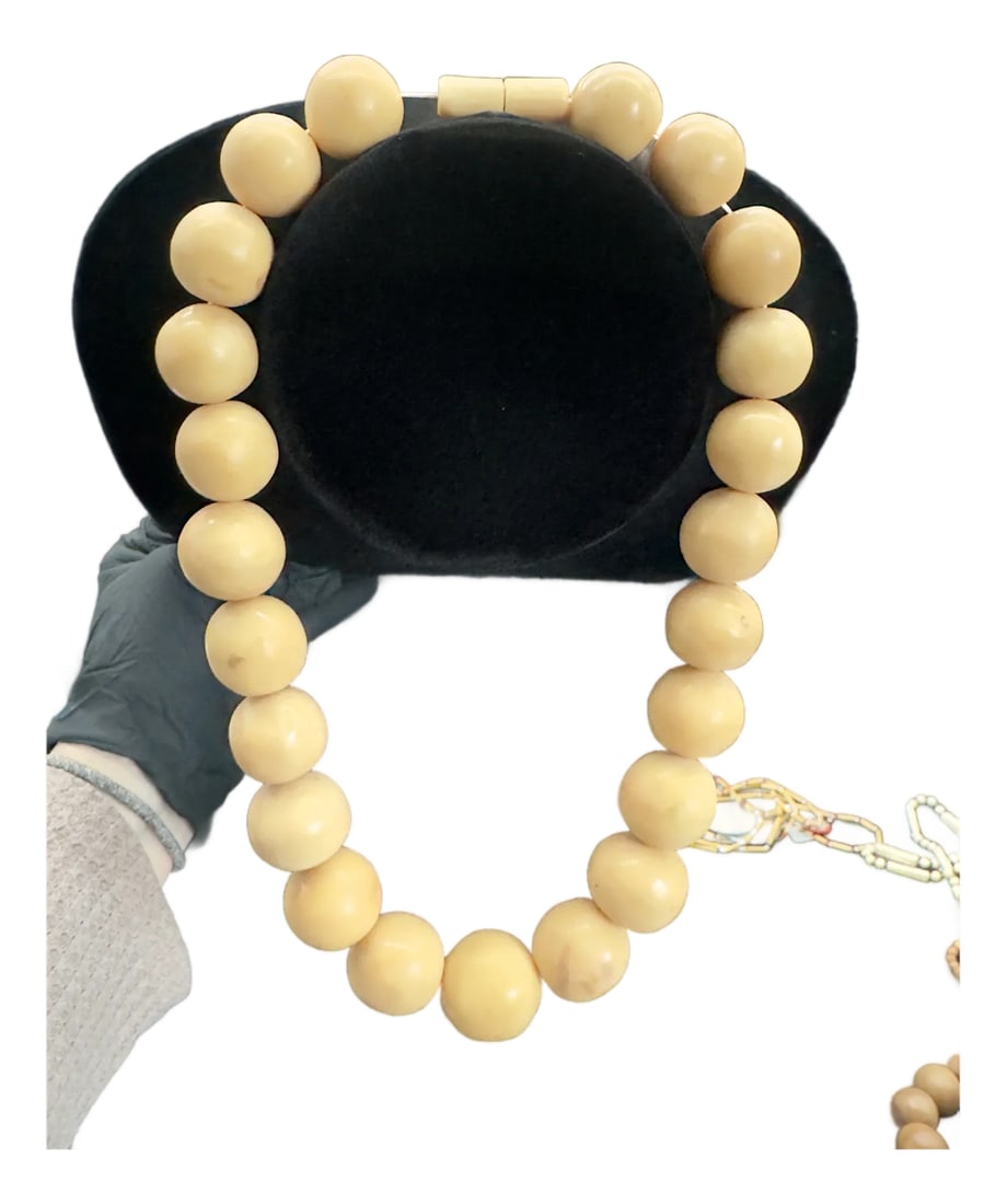 1930s Moroccan Mastic Copal Beaded Tribal Necklace (1 of 17)