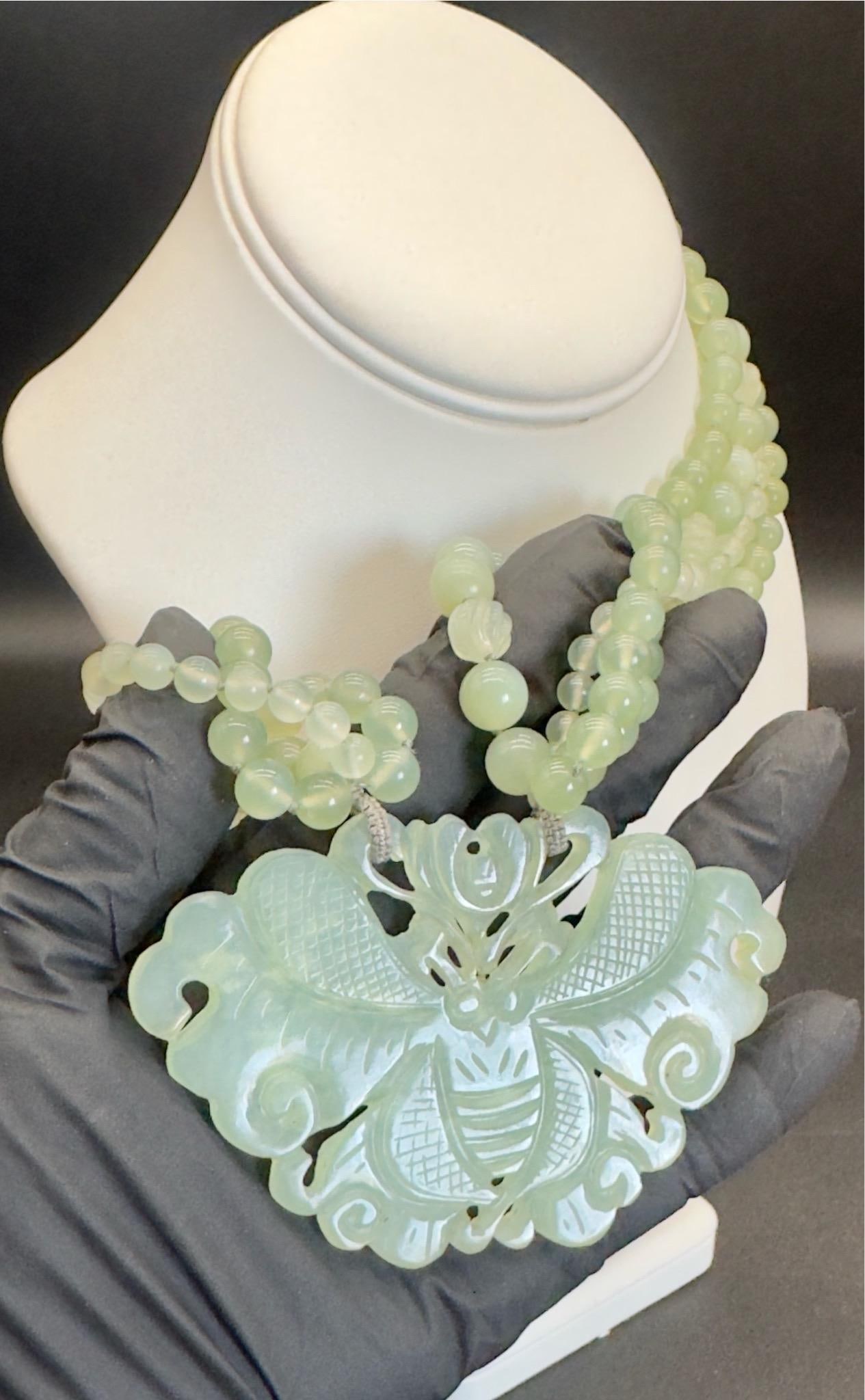 1970s Chinese Export Jadeite Moth Pendant Multi Strand Beaded Necklace - 5