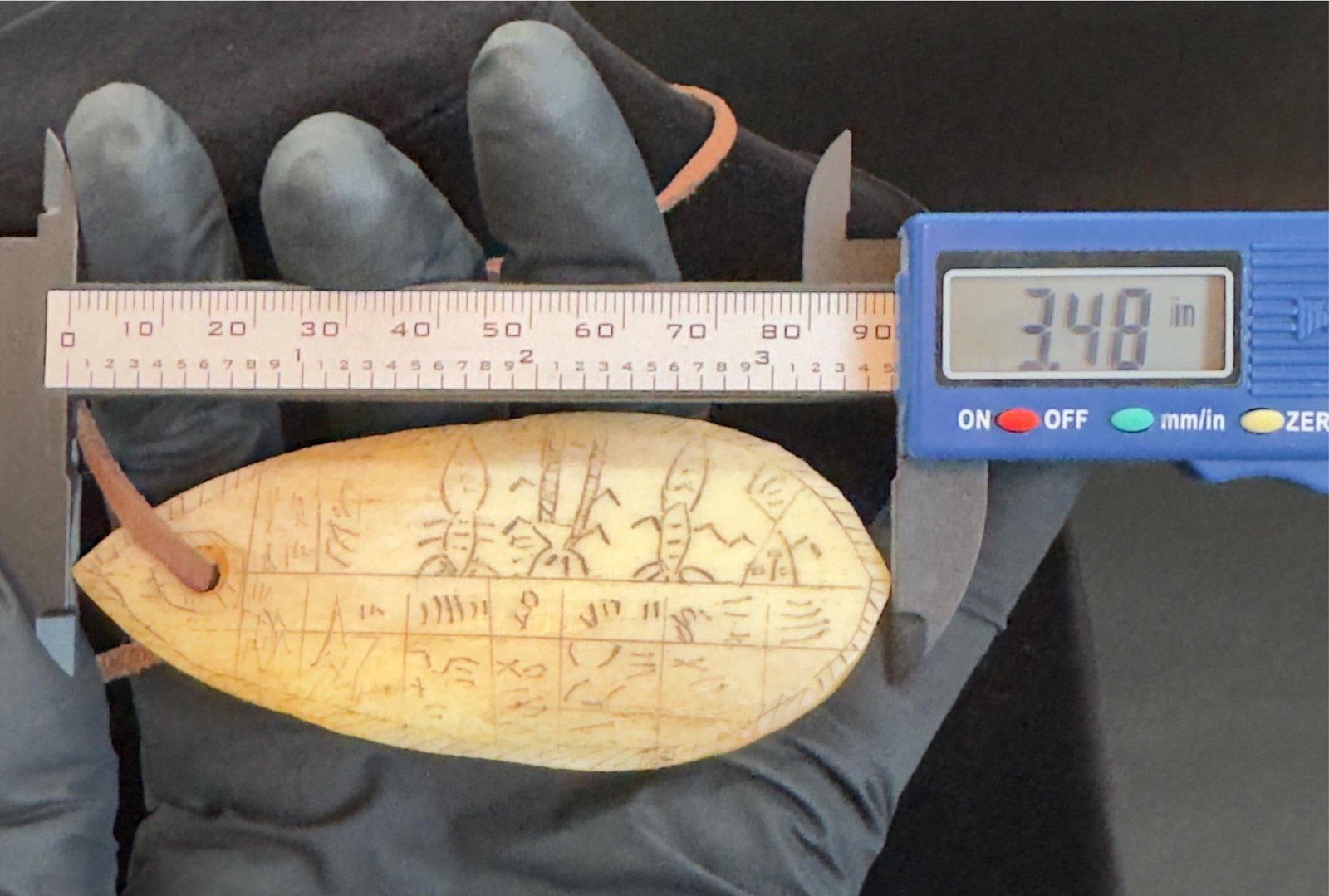 Antique Batak Shaman Calendar Pendant, Porhalaan - 10