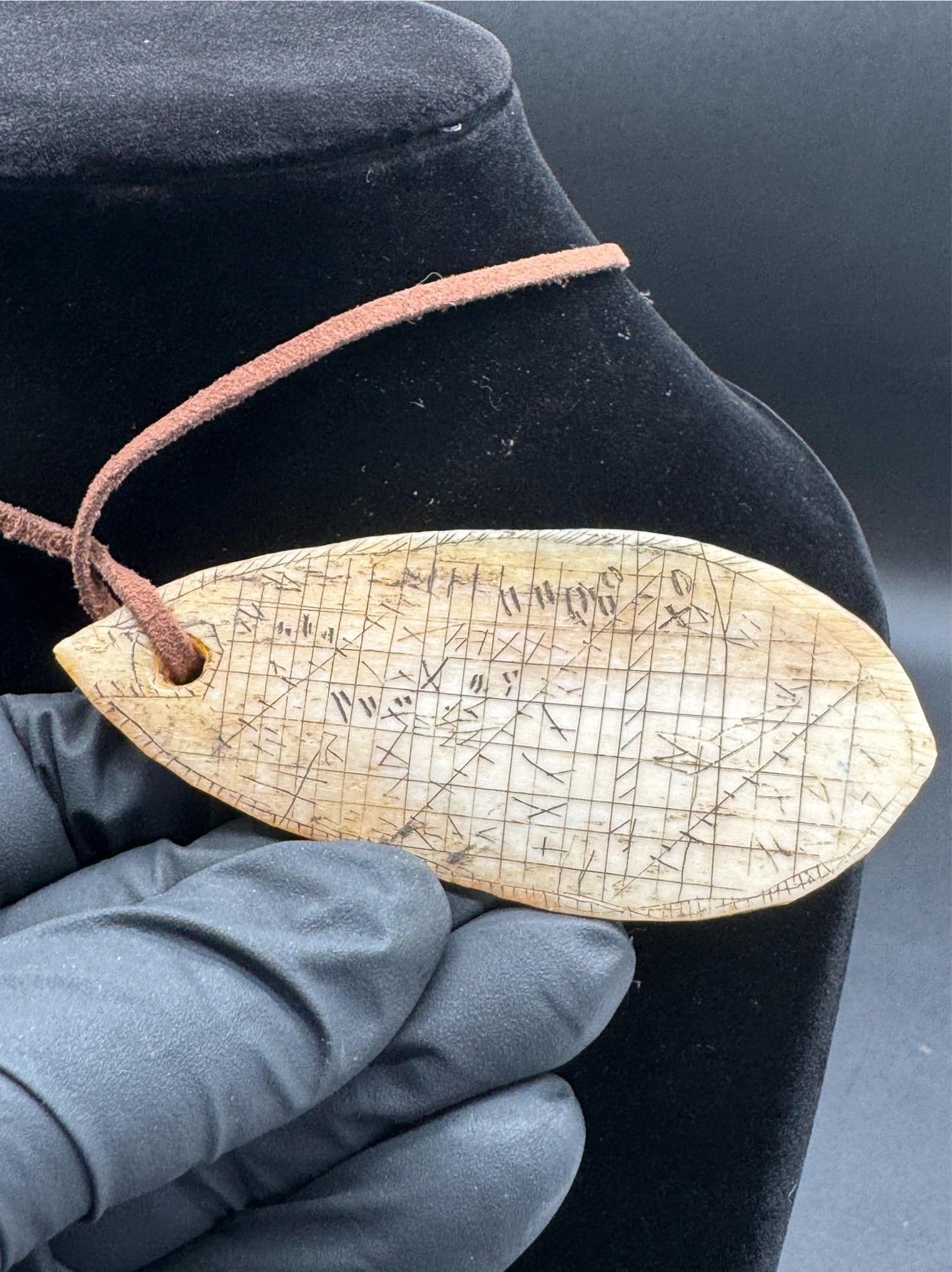 Antique Batak Shaman Calendar Pendant, Porhalaan - 11