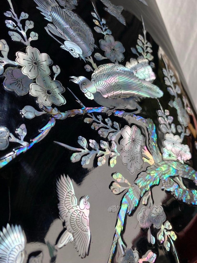 Late 20th Century Korean Mother-of-Pearl Lacquer Document Box With Birds & Blossoms - 5