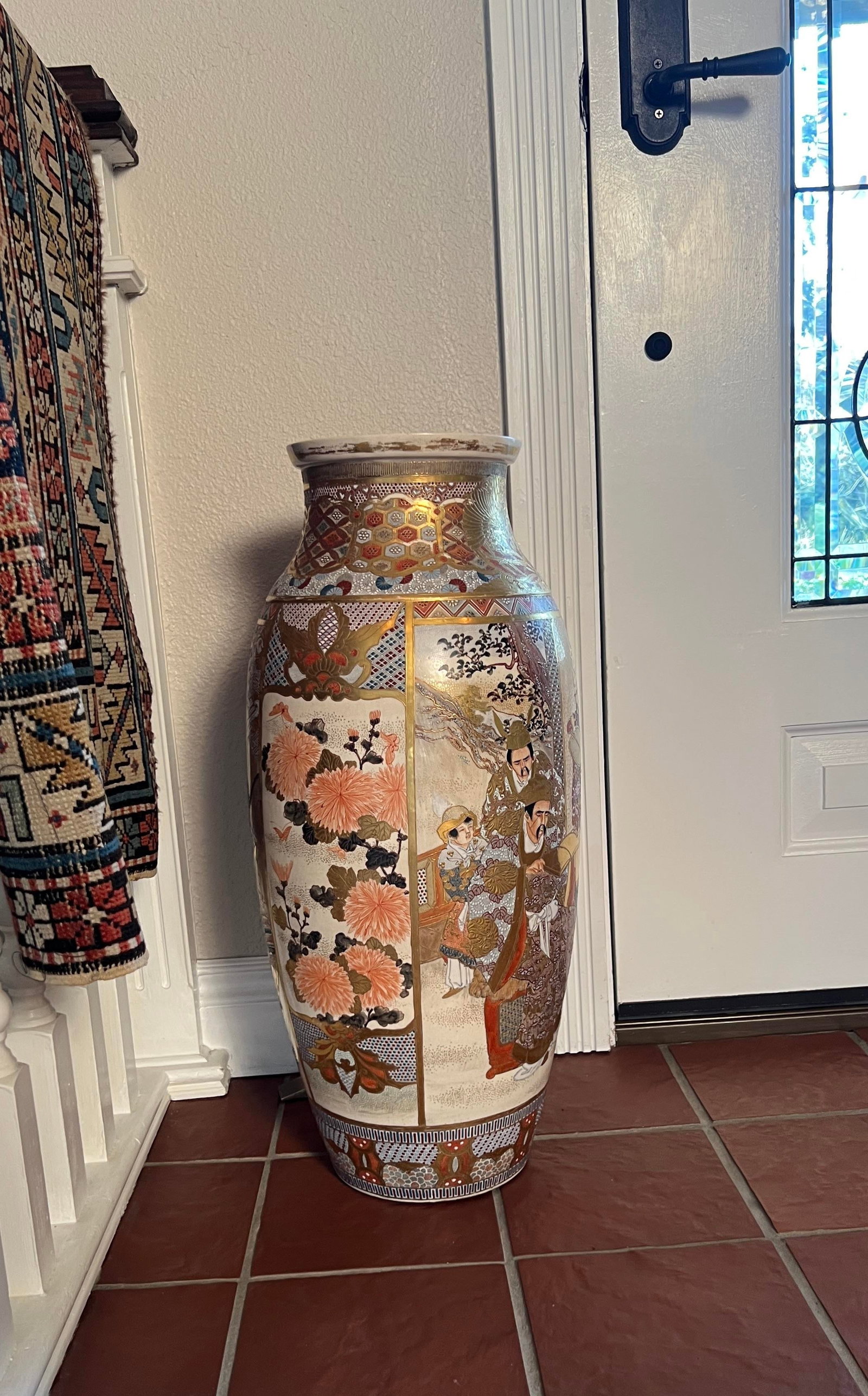 Monumental 24" Antique Japanese Meiji Period Kyoto Satsuma Palace Floor Vase, Court Scene & Peony - 2