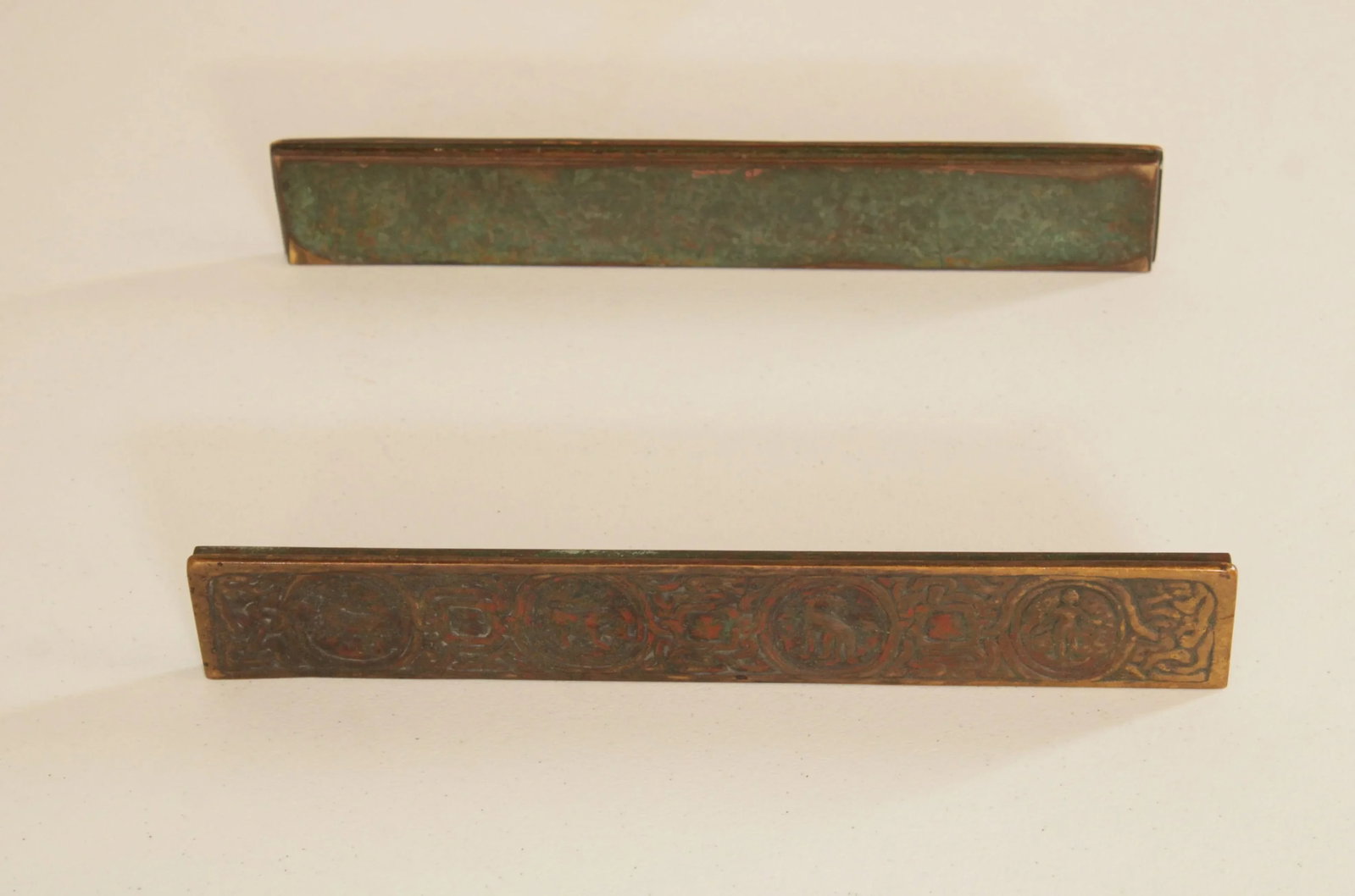 Tiffany Studios Bronze Zodiac Blotter Ends - A Pair - 2