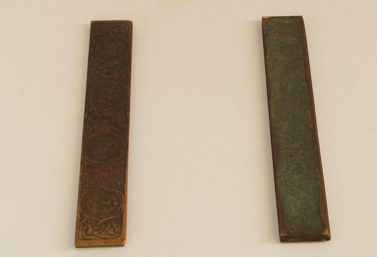 Tiffany Studios Bronze Zodiac Blotter Ends - A Pair - 4
