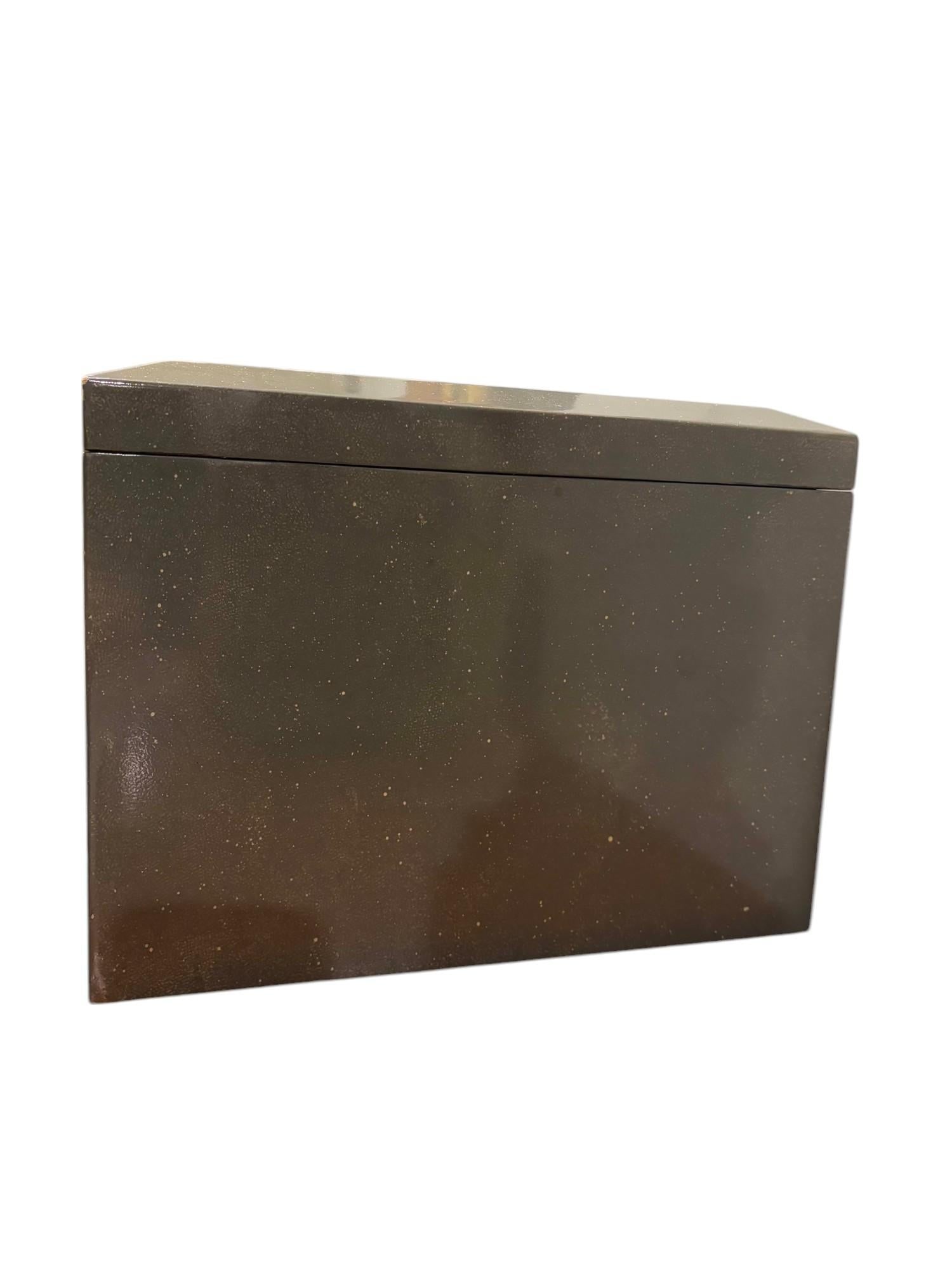 Maitland Smith Lacquered Storage Trunk With Piranesi Print - 3