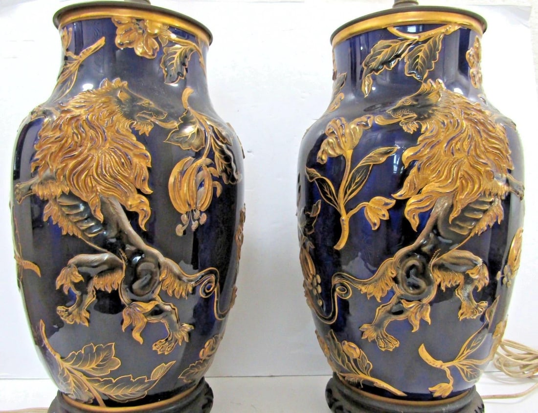 Late 19th Century Keller & Guerin French Porcelain Vase With Lion Rampant Table Lamps - a Pair - 2