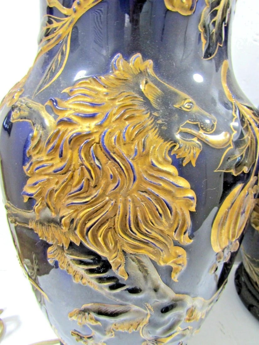 Late 19th Century Keller & Guerin French Porcelain Vase With Lion Rampant Table Lamps - a Pair - 6