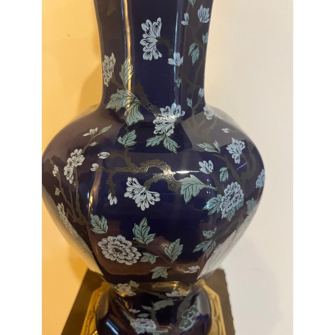 1970s Chinoiserie Cobalt Blue Porcelain Lamp - Heavy 6lb Greek Key Brass Base - 12