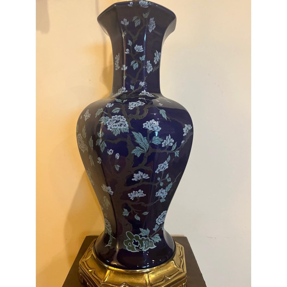 1970s Chinoiserie Cobalt Blue Porcelain Lamp - Heavy 6lb Greek Key Brass Base - 13
