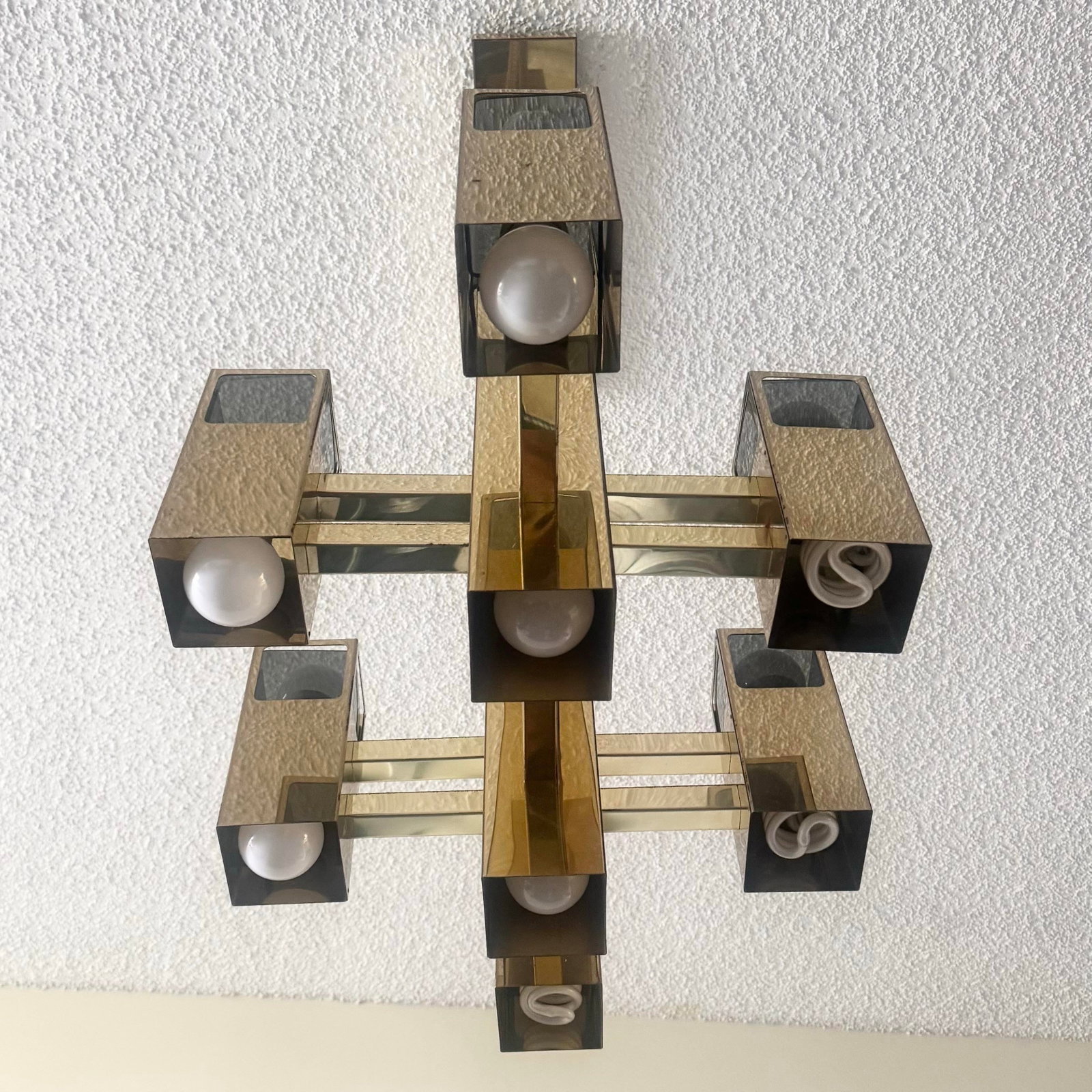 Mid Century Modern Brass Finish and Smoked Lucite Chandelier by Robert Sonneman - 3