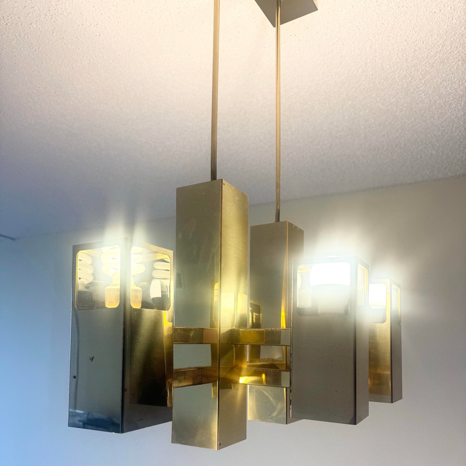 Mid Century Modern Brass Finish and Smoked Lucite Chandelier by Robert Sonneman - 5