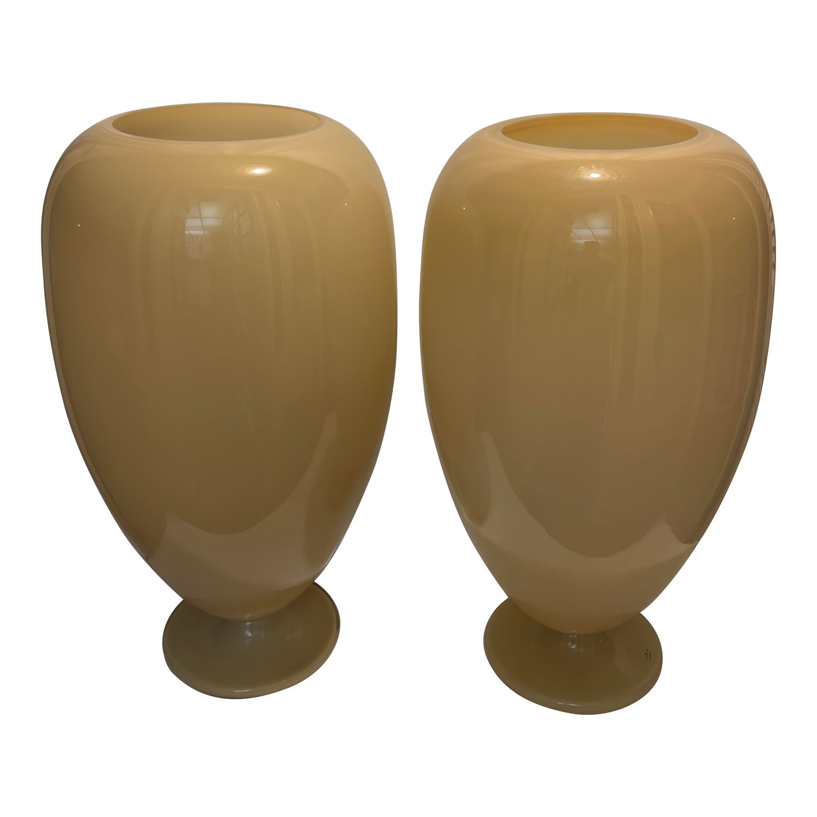 2000s Polish Biomorphic Balloon Glass Lamps by Global Views - A Pair: Banish the dilemma of a flat, uninspired room layout with an infusion of high-vibrancy, resort-style radiance. For the collector curating a breathtaking Maximalist entryway or a grand living space,