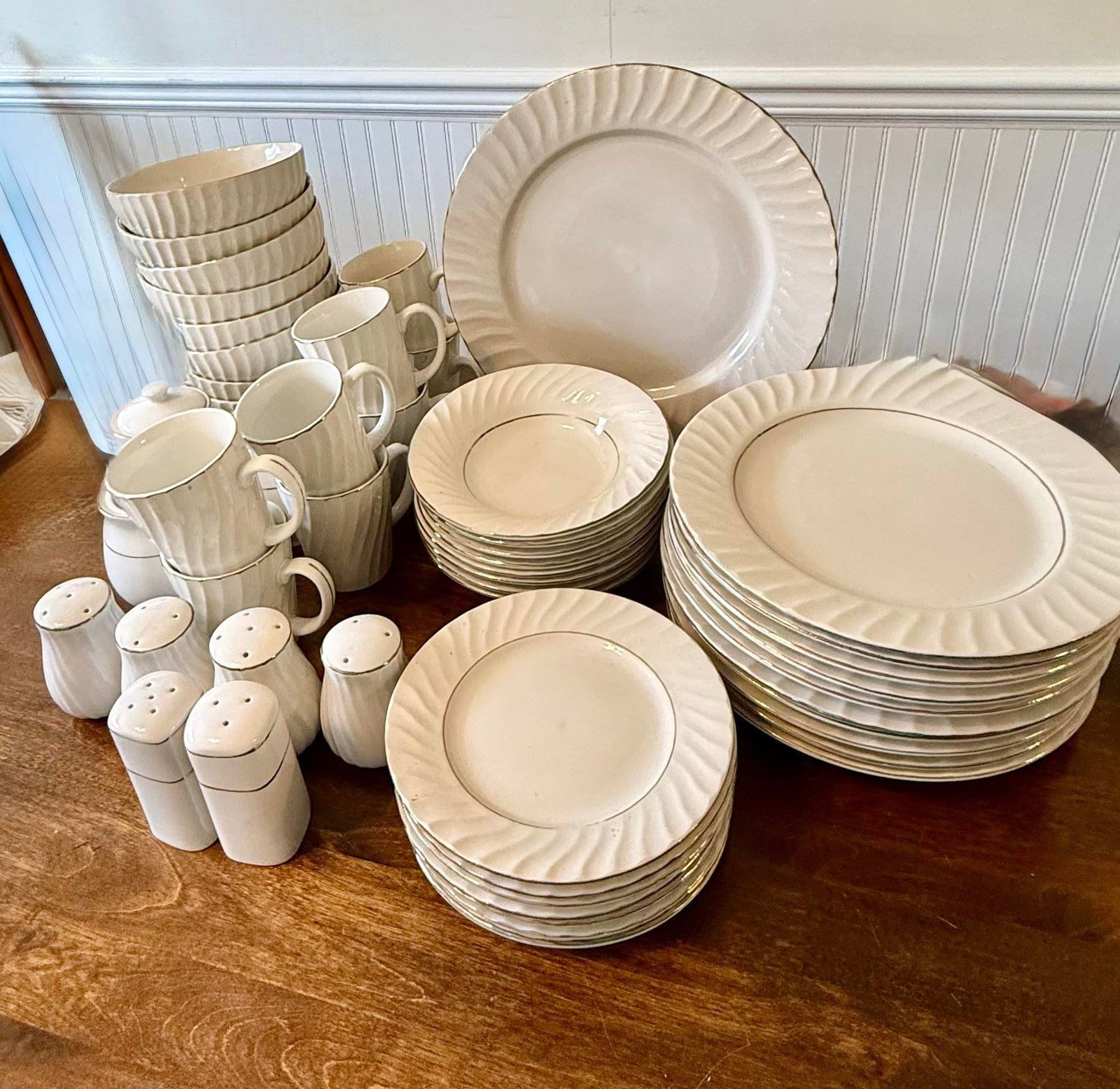 1960s Totally Today Dinnerware - 52 Piece - 7