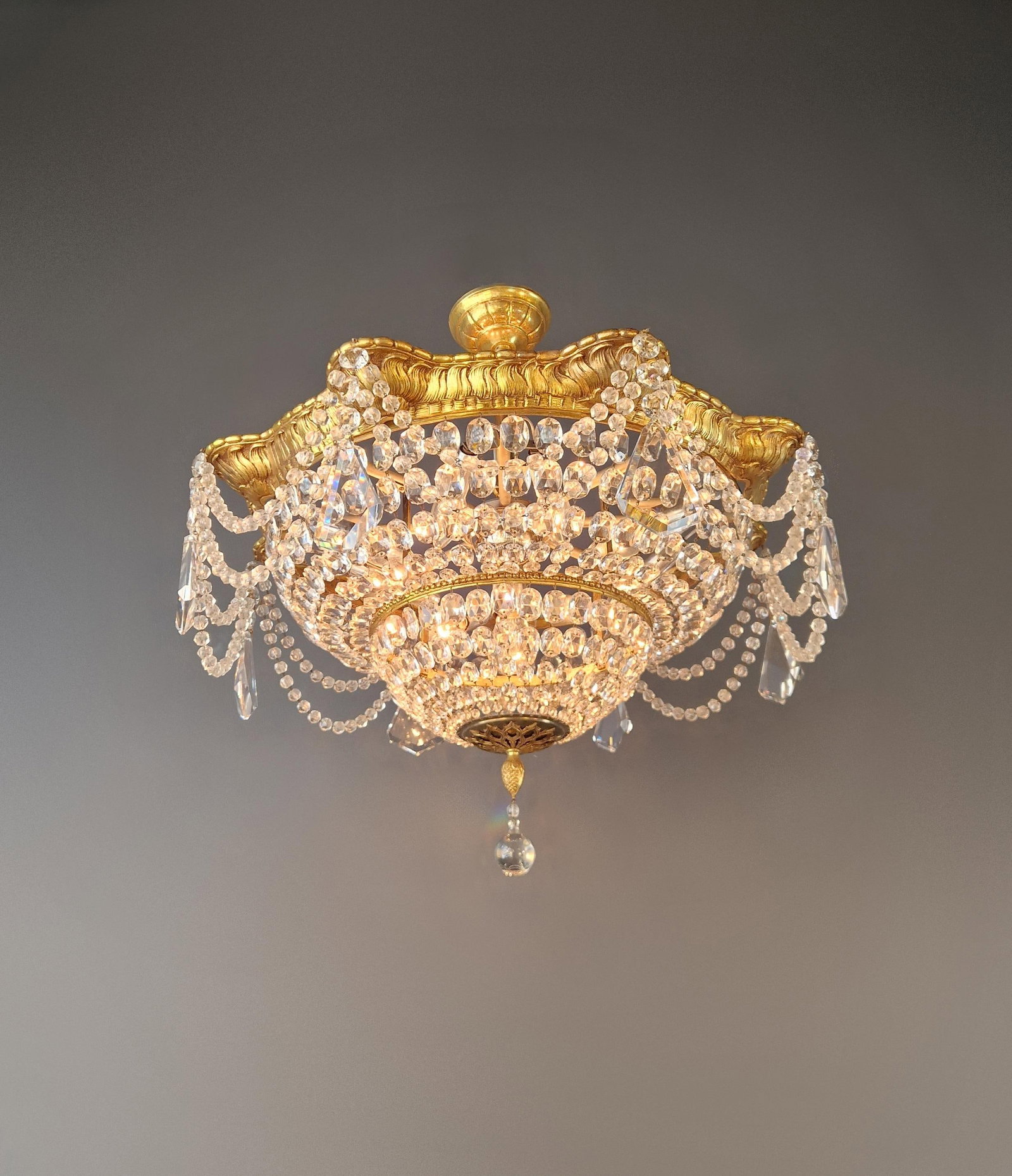 1900s Baroque Revival Crystal Chandelier Brass Basket Form Restored Historicism - 10