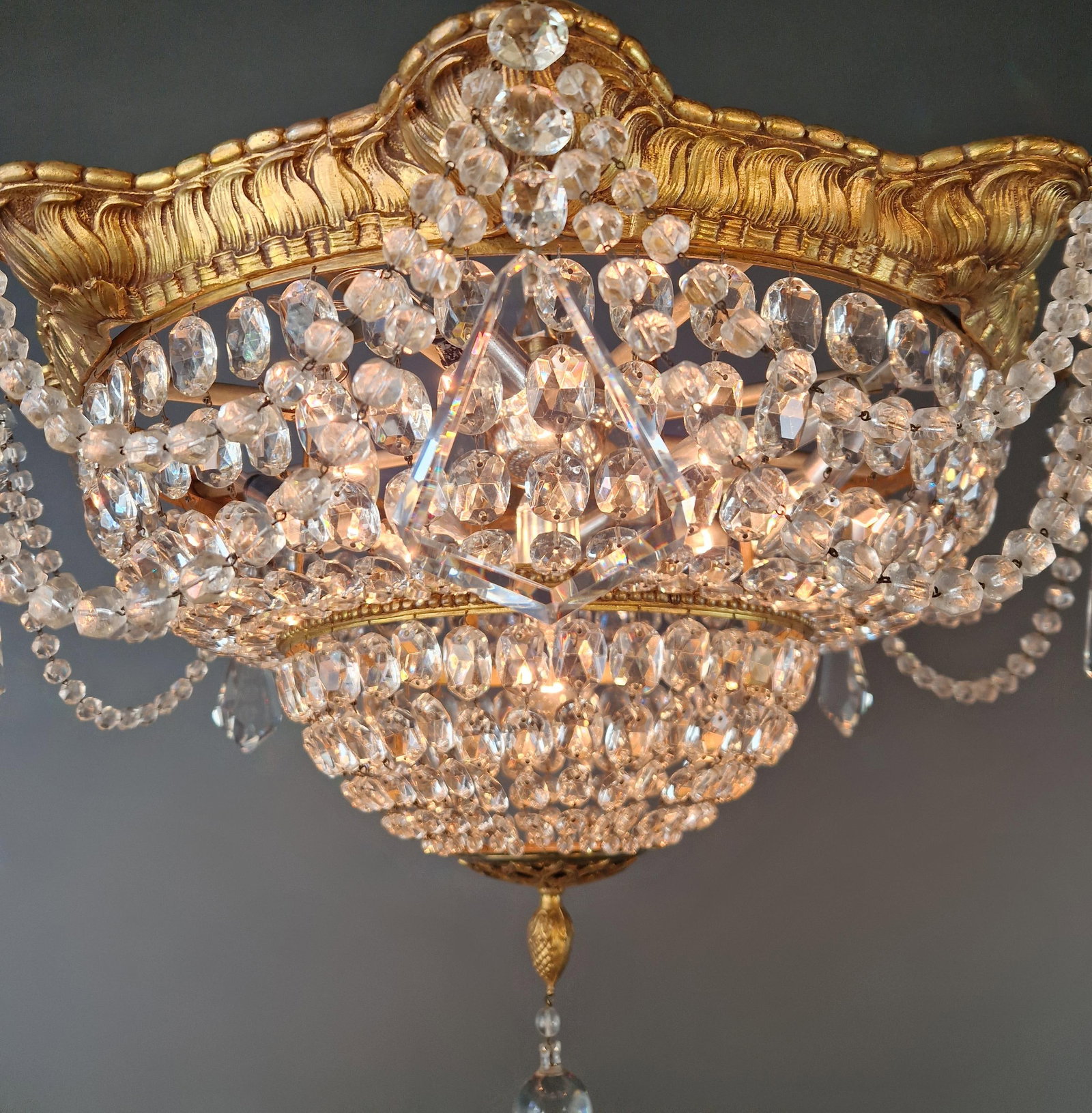 1900s Baroque Revival Crystal Chandelier Brass Basket Form Restored Historicism - 4