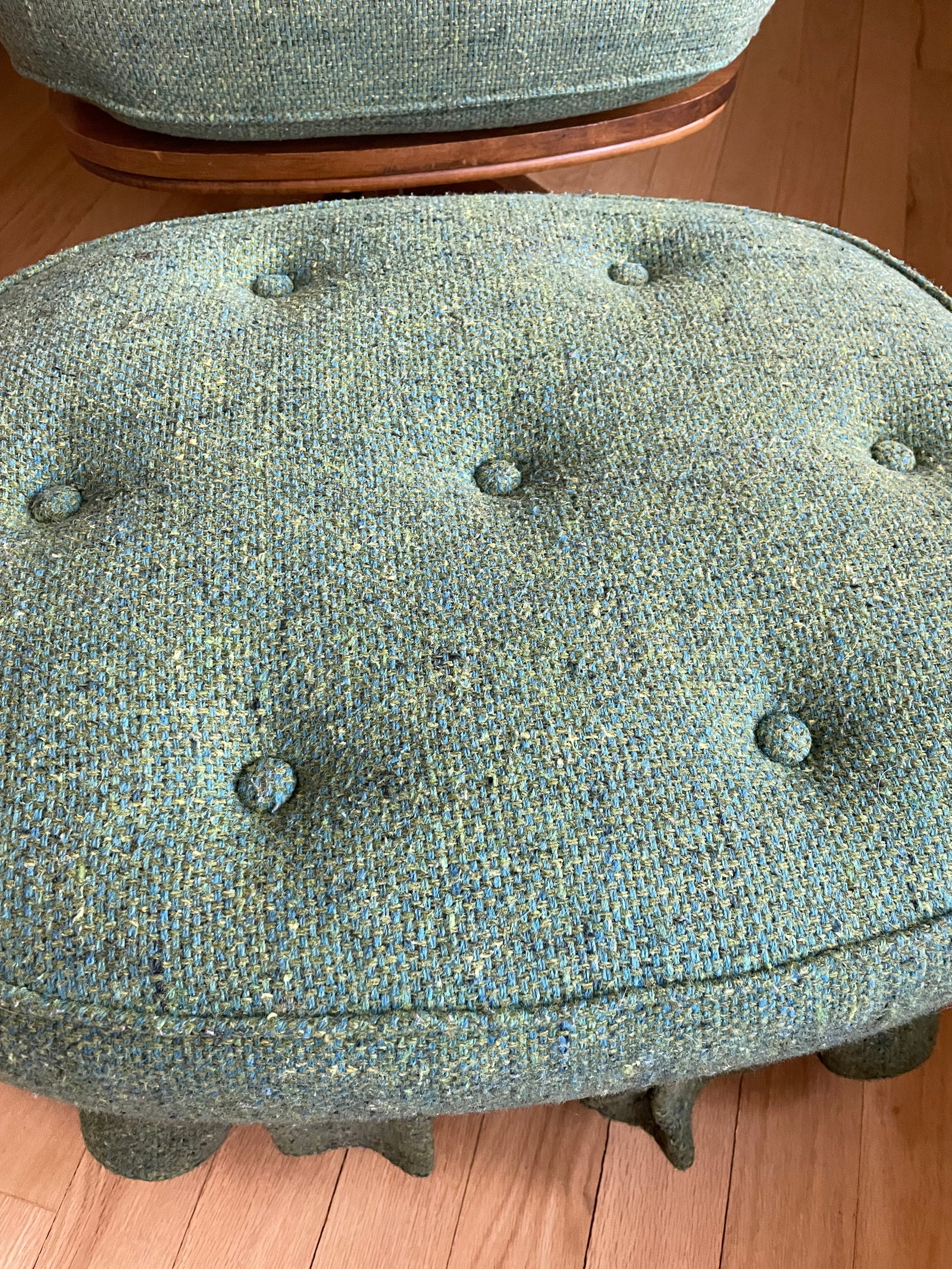 Heywood-Wakefield Danish Modern Tufted Swivel Lounge Chair & Pleated Ottoman in Emerald Tweed 1960's - 6