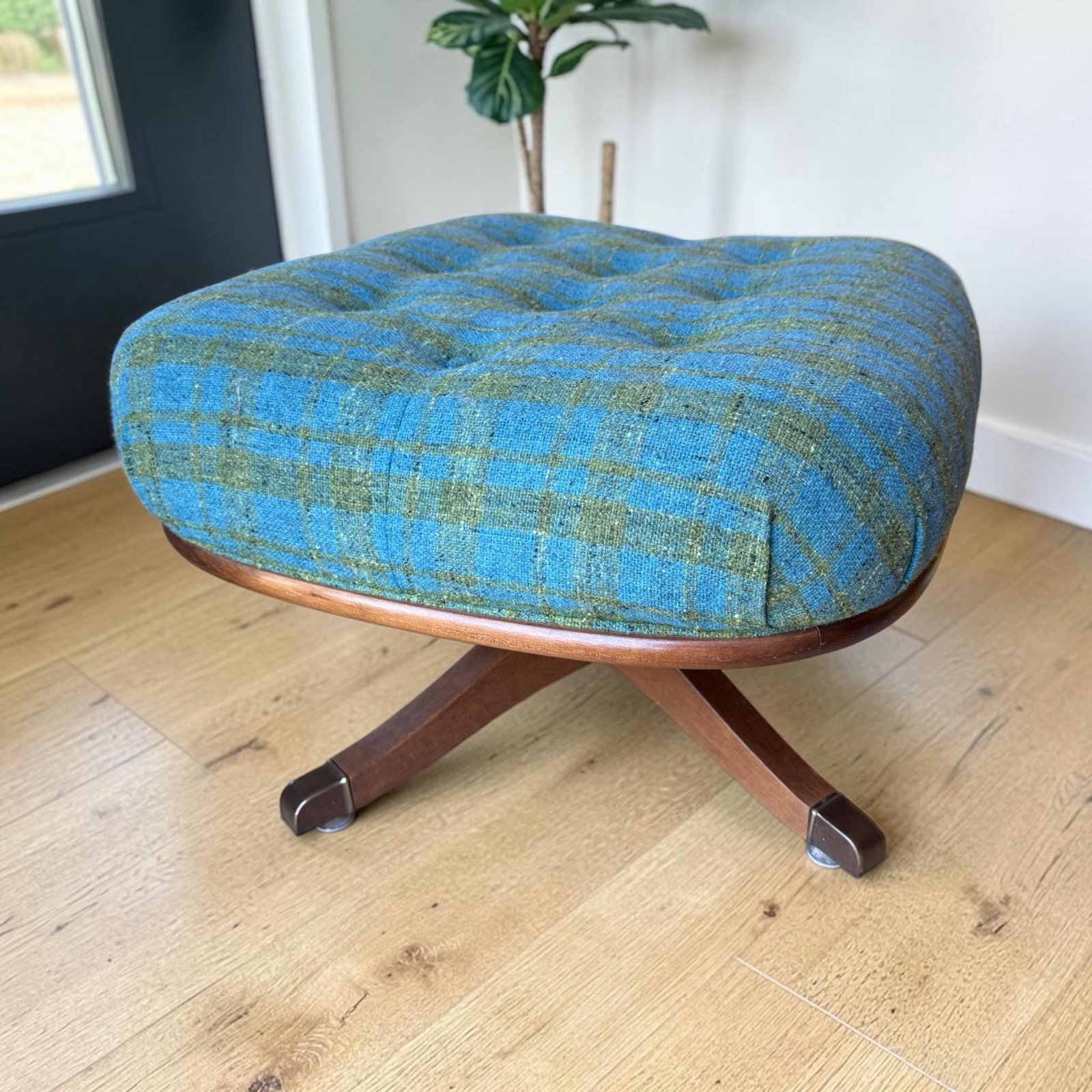 1960s Heywood-Wakefield Danish Modern Tufted Swivel Walnut Wingback Lounge Chair & Swivel Ottoman - 7