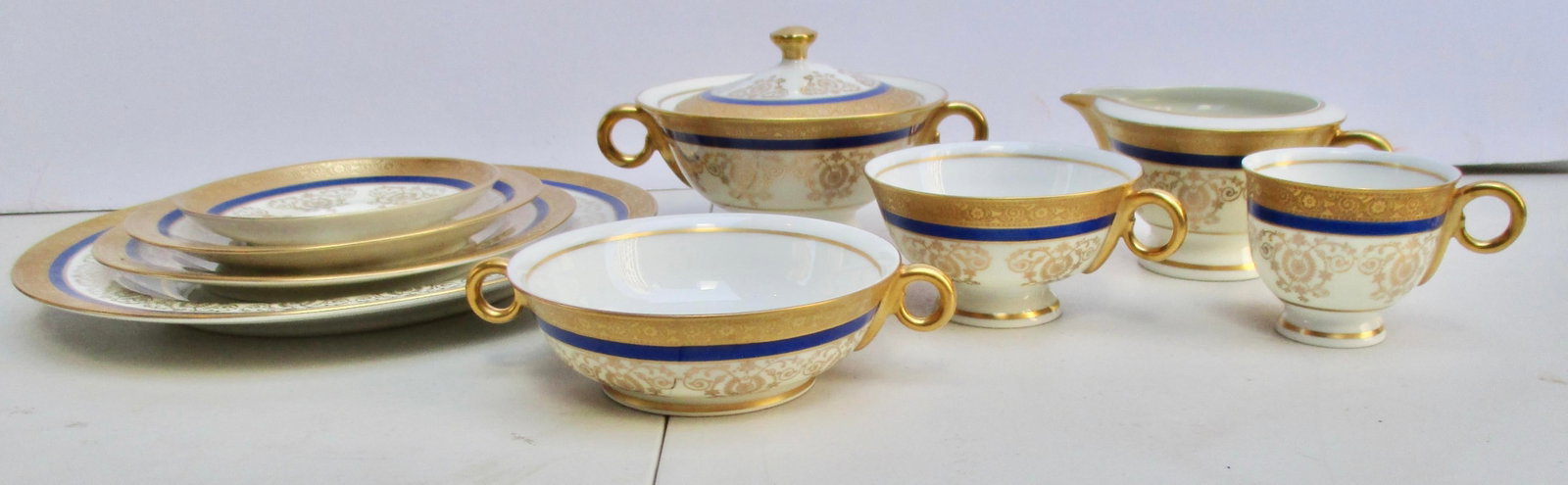 Mid 20th Century Limoge Haviland Pattern H-80-- Set of 9 Pcs. - 2