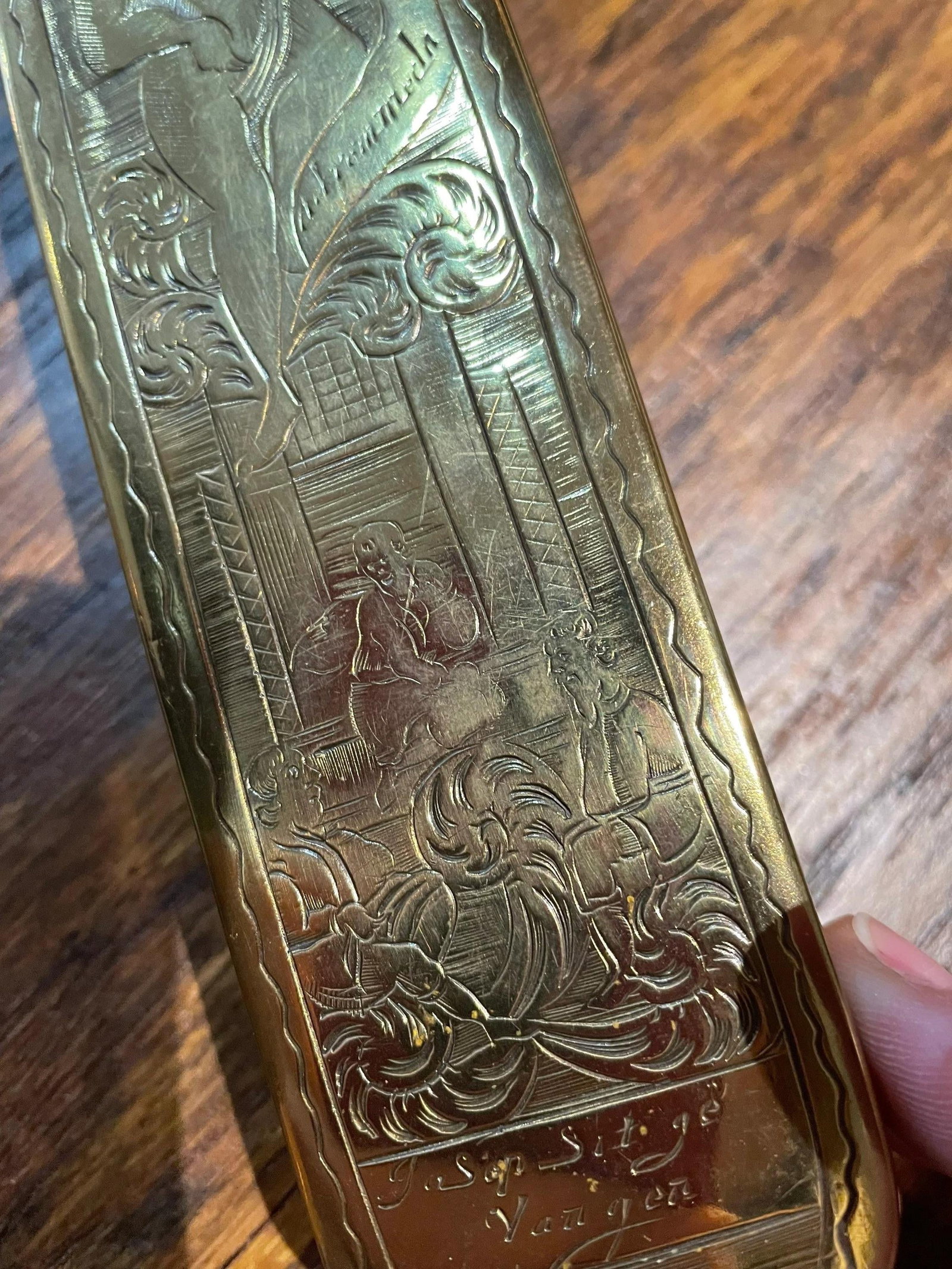18th Century Dutch Brass Tobacco Box: Scandalous Lovers Scene - 7