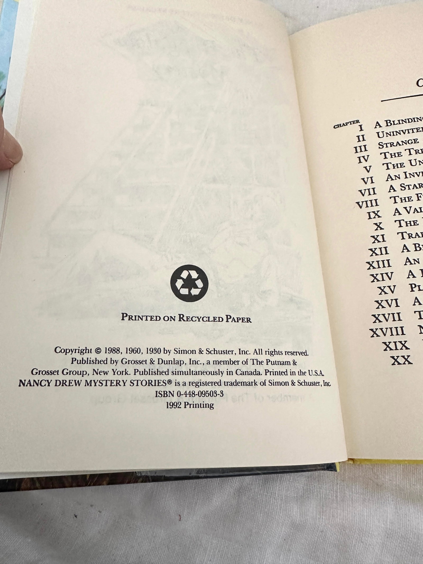 Vintage Nancy Drew Book Collection S/23 - 8