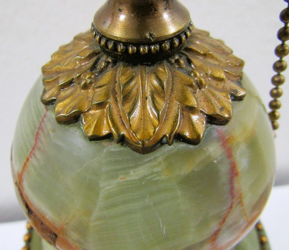 Antique French Neoclassical Green Onyx and Gilt Bronze Garland and Satyr Mounts Table Lamp - 11