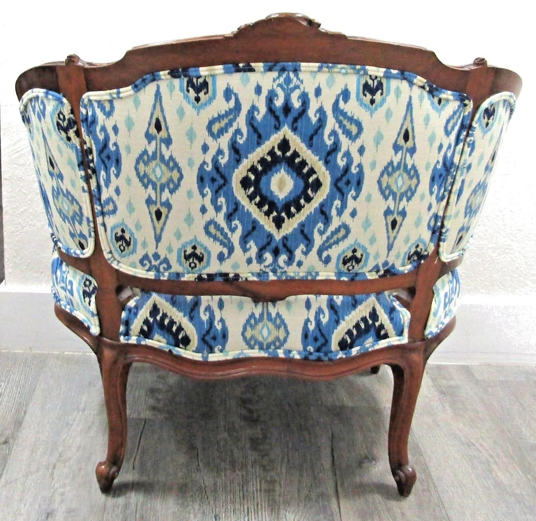 Antique French Louis XV Carved Walnut French Bergère Armchair Ikat 18th Century - 8