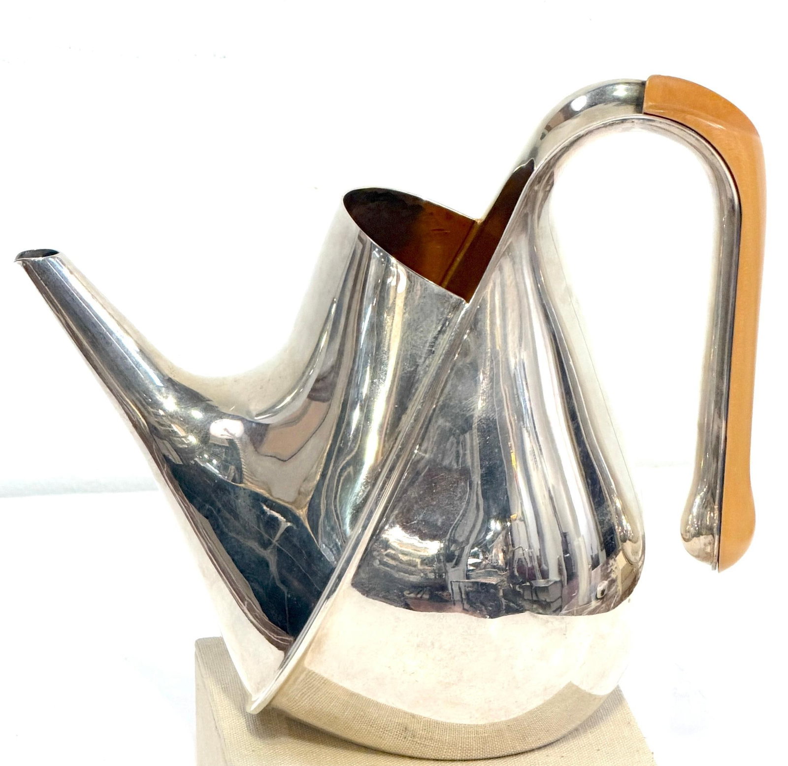 Oscar Tusquets for Alessi Sculptural Silverplate Teapot or Pitcher, 1983 - 2
