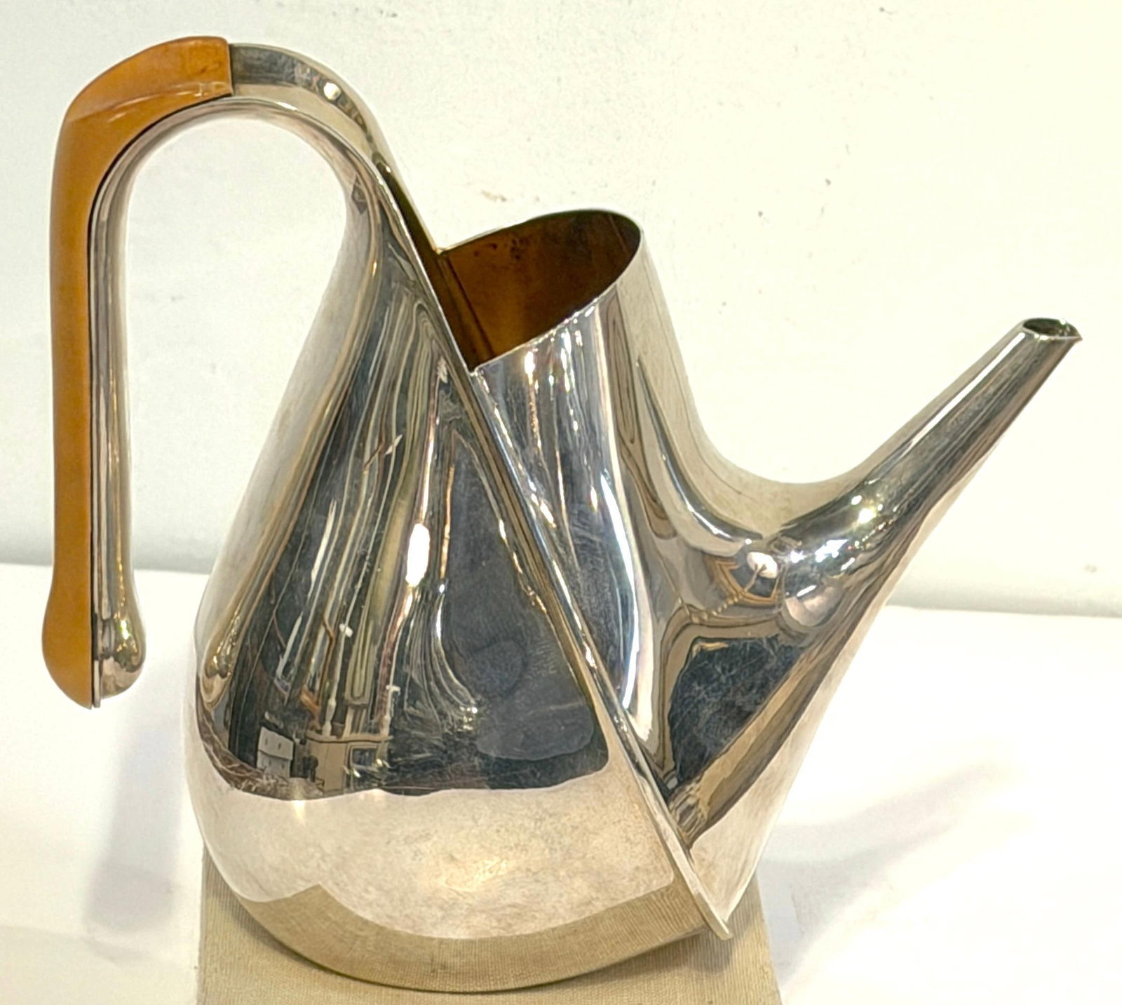 Oscar Tusquets for Alessi Sculptural Silverplate Teapot or Pitcher, 1983 - 8