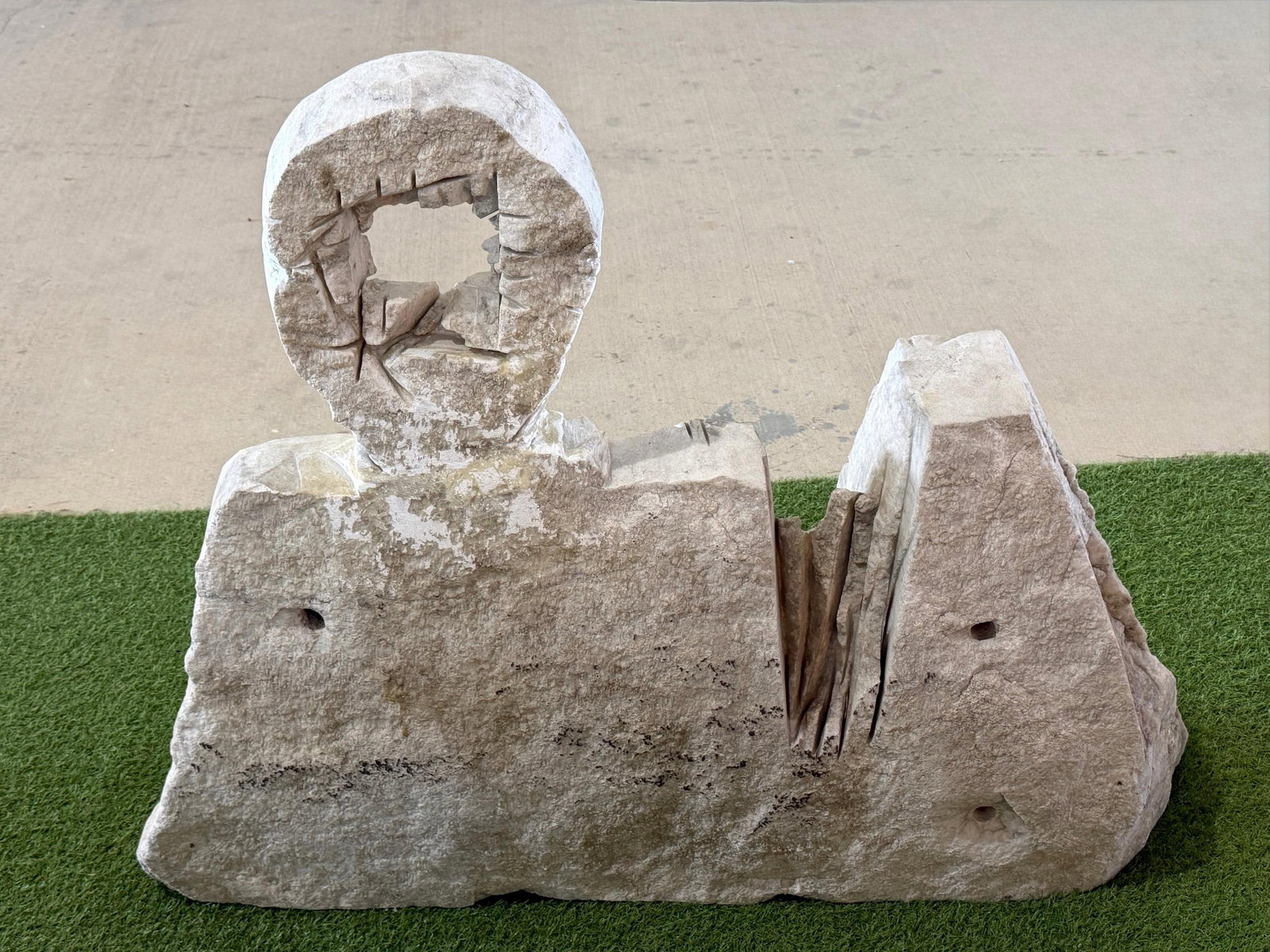 Monumental Marble Reclining Female Figure Sculpture, Manner of Henry Moore, 1970 - 5