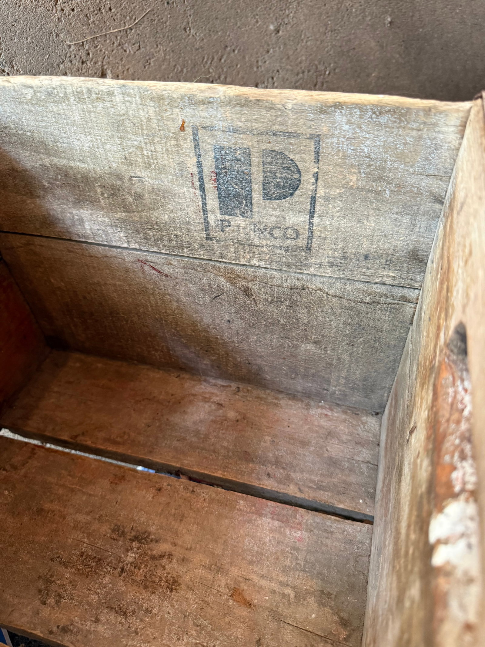 Vintage Farmhouse Clover Leaf Dairy Wood Crate Case Milk Famous for Purity - 3