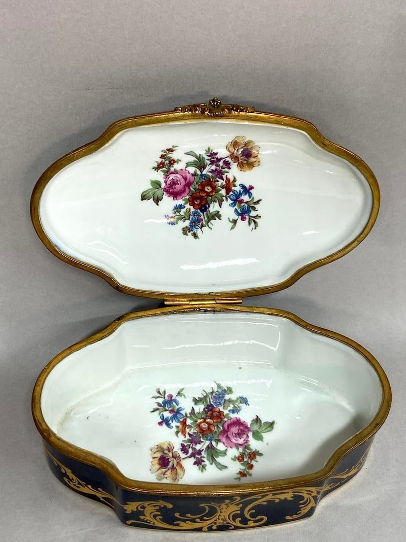 1880 French Sevres Blue Porcelain Gilt Box - 1 Pc - 3