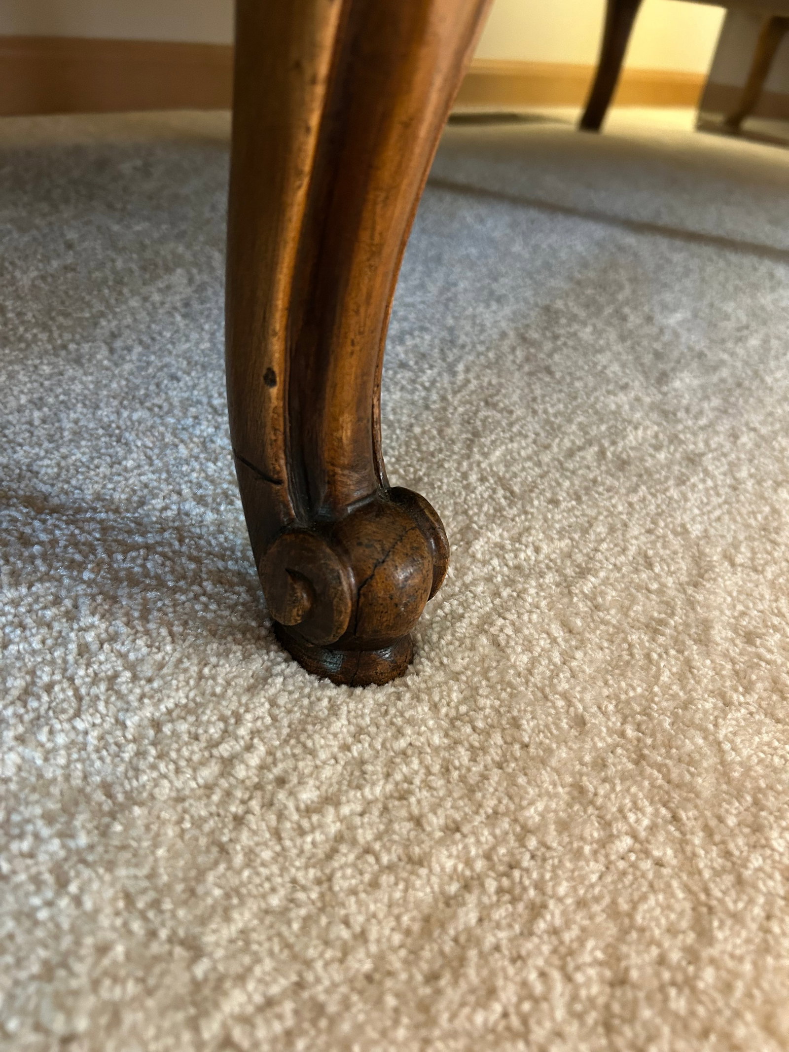 The Mid-Century French Provincial Canapé (71") - 11