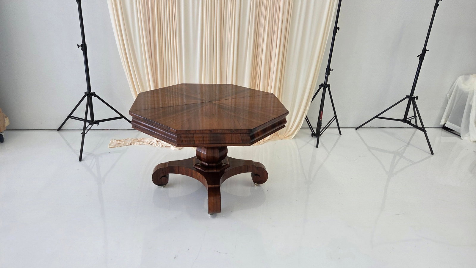 Antique Octagonal Walnut Finish Tilt ( Snap) Pedestal Center Table - 7