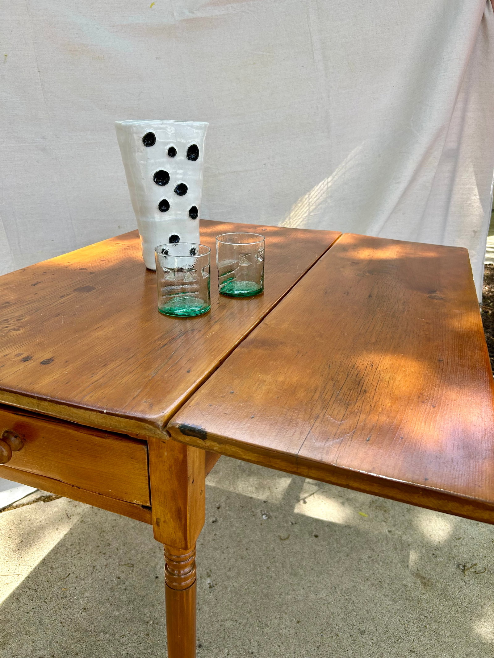 19th-Century American Country Sheraton Primitive Drop-Leaf Table - 5