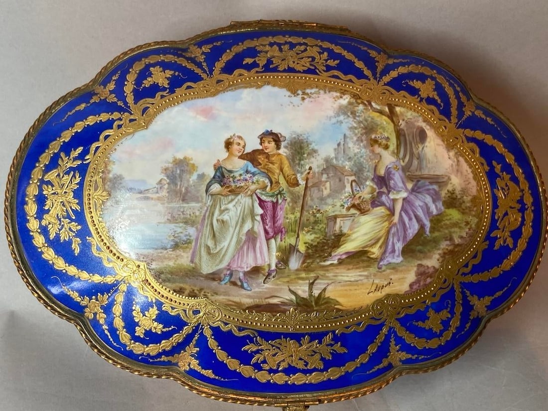 19thC Sevres Rococo Blue Porcelain Gallant Box - 1 - 12