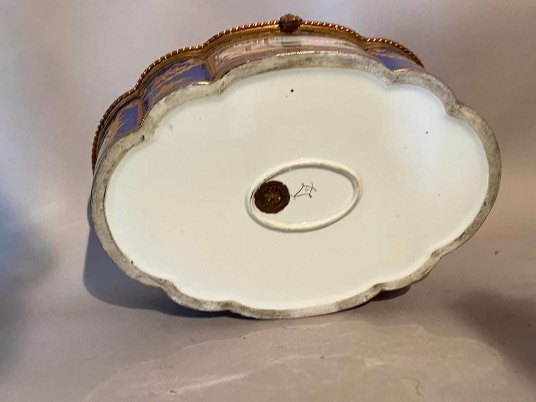 19thC Sevres Rococo Blue Porcelain Gallant Box - 1 - 14