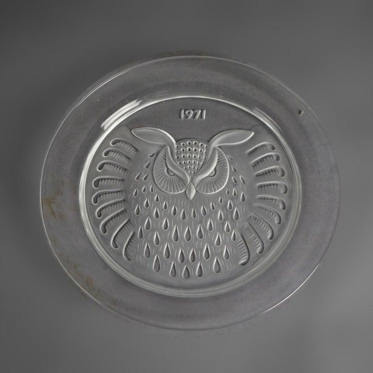 Early 20th Century Twelve-Piece French Lalique Commemorative Crystal Plate Set - 5