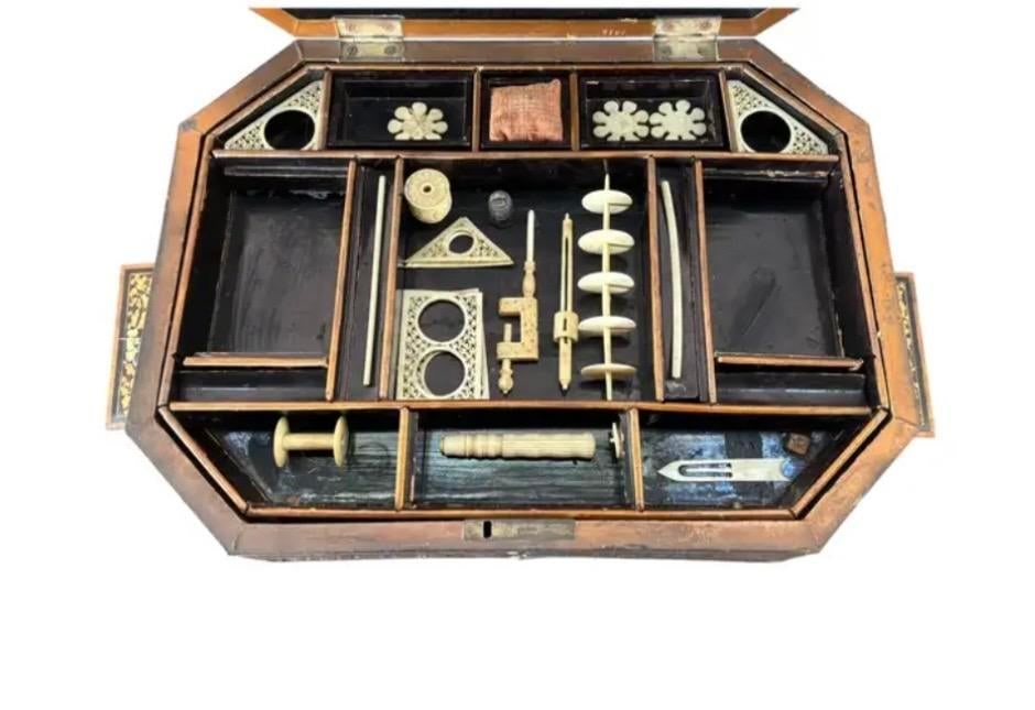 19th Century Chinese Export Lacquer Chinoiserie Sewing Box - 10