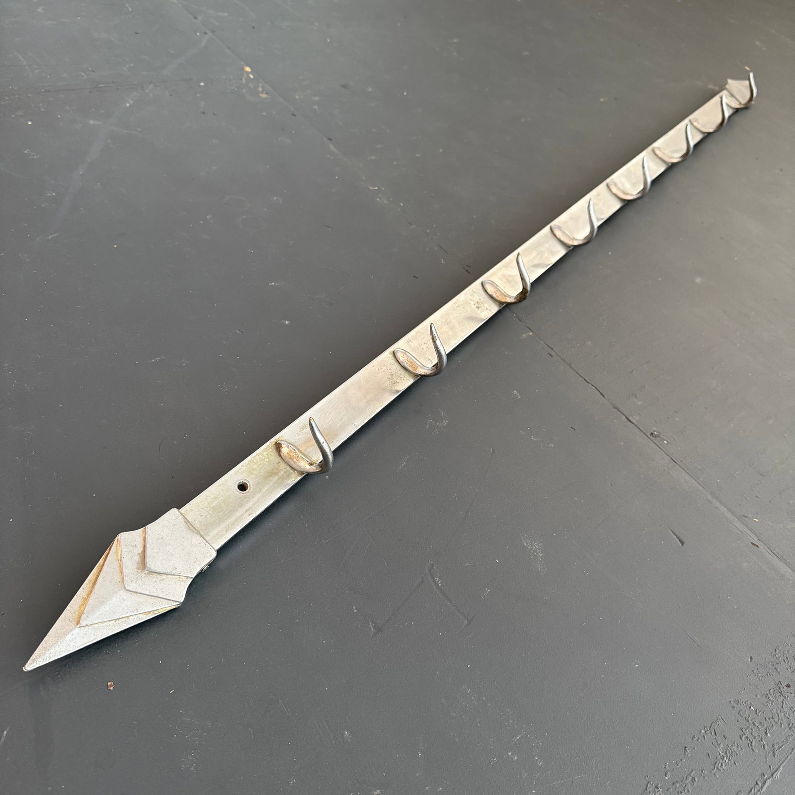 1930s Large Art Deco Arrowhead Steel Butchers Hook Wall Rack - 6
