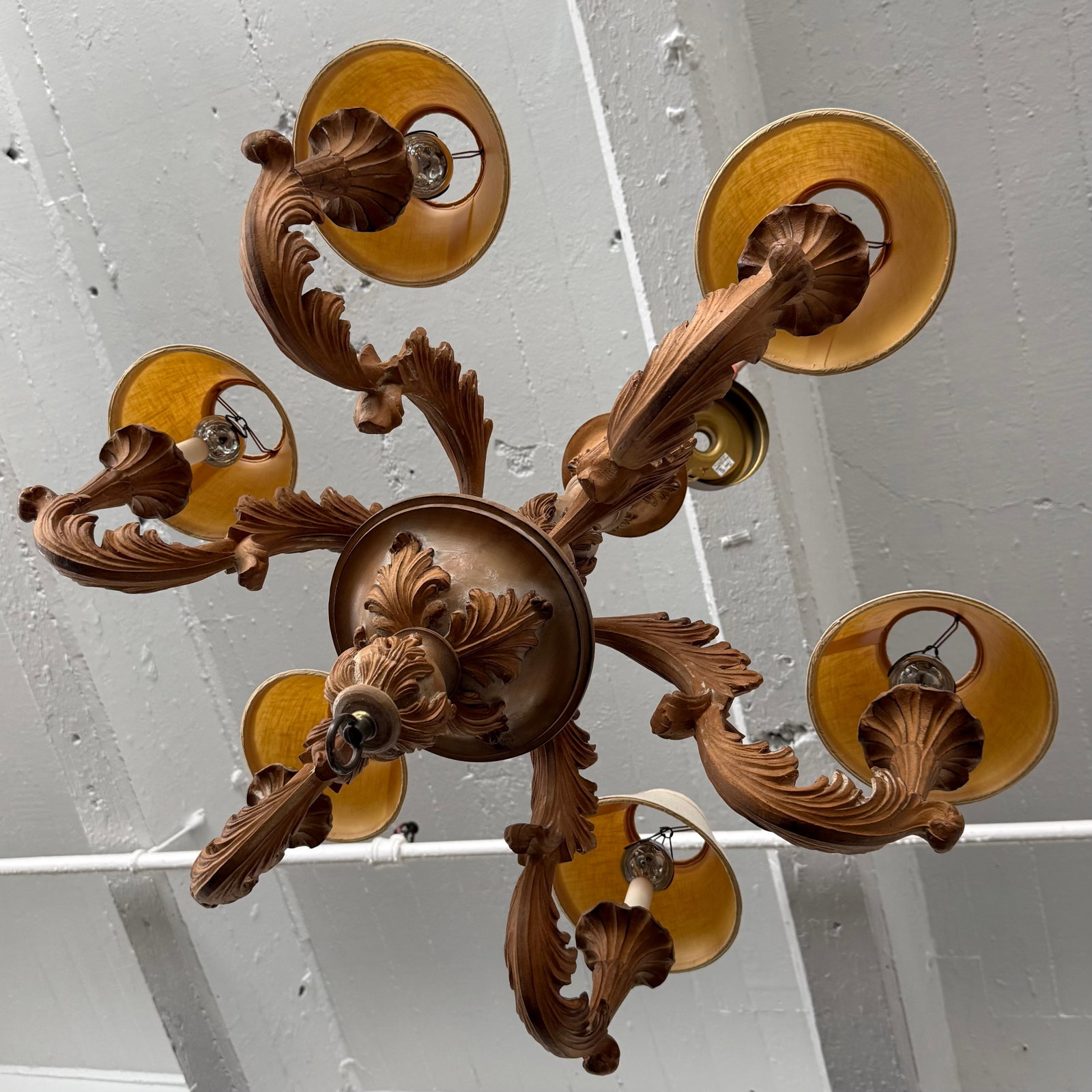 Late 20th Century Italian Baroque Style Carved Wood 6-Arm Chandelier - 3