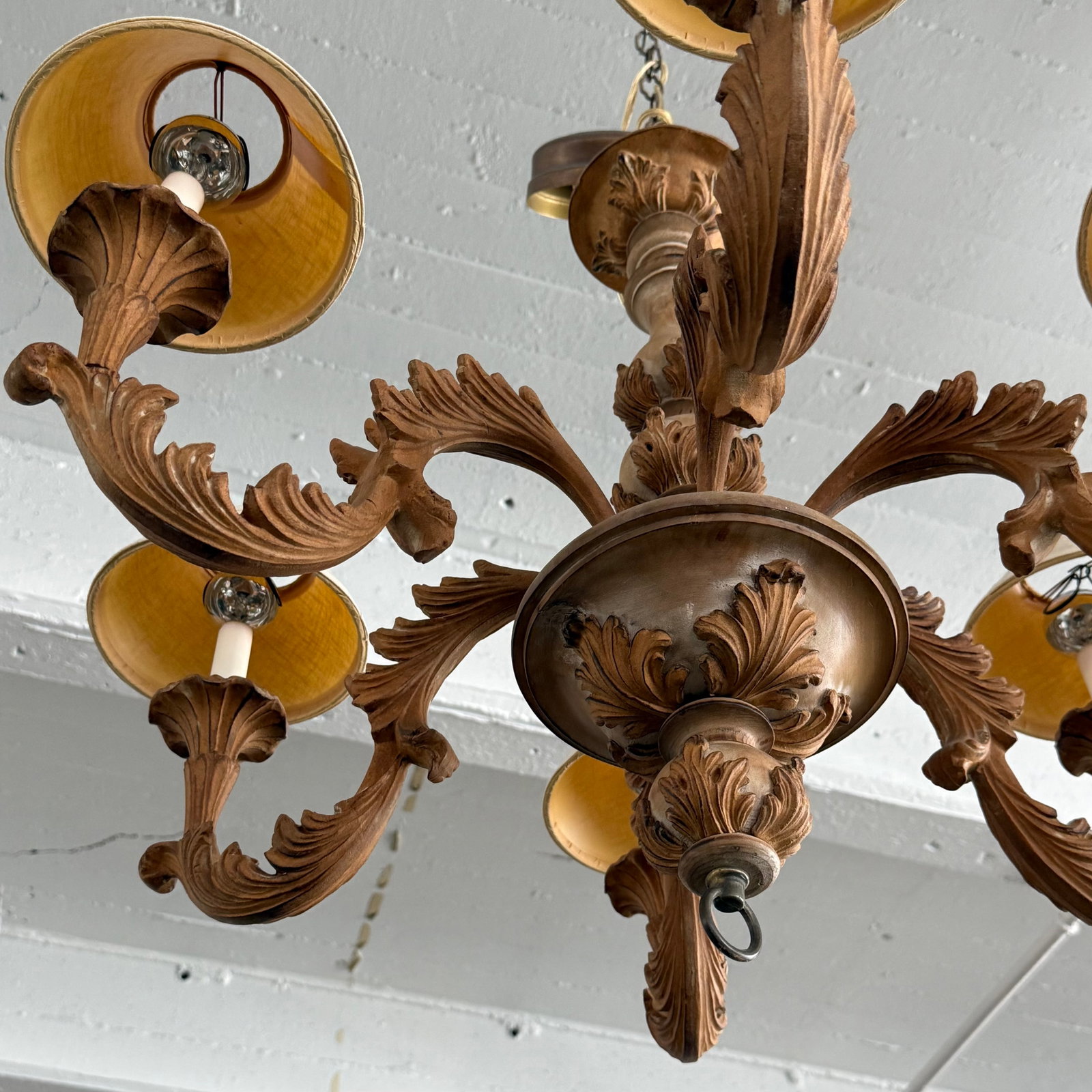 Late 20th Century Italian Baroque Style Carved Wood 6-Arm Chandelier - 6